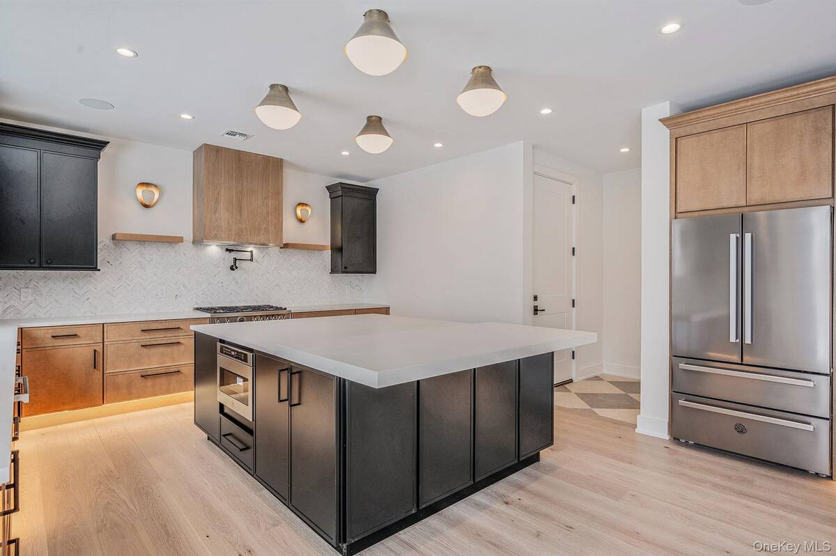 #20 photo, 458 Harrison Avenue, Miller Place , NY 11764