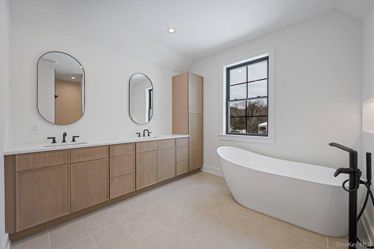 #39 photo, 458 Harrison Avenue, Miller Place , NY 11764