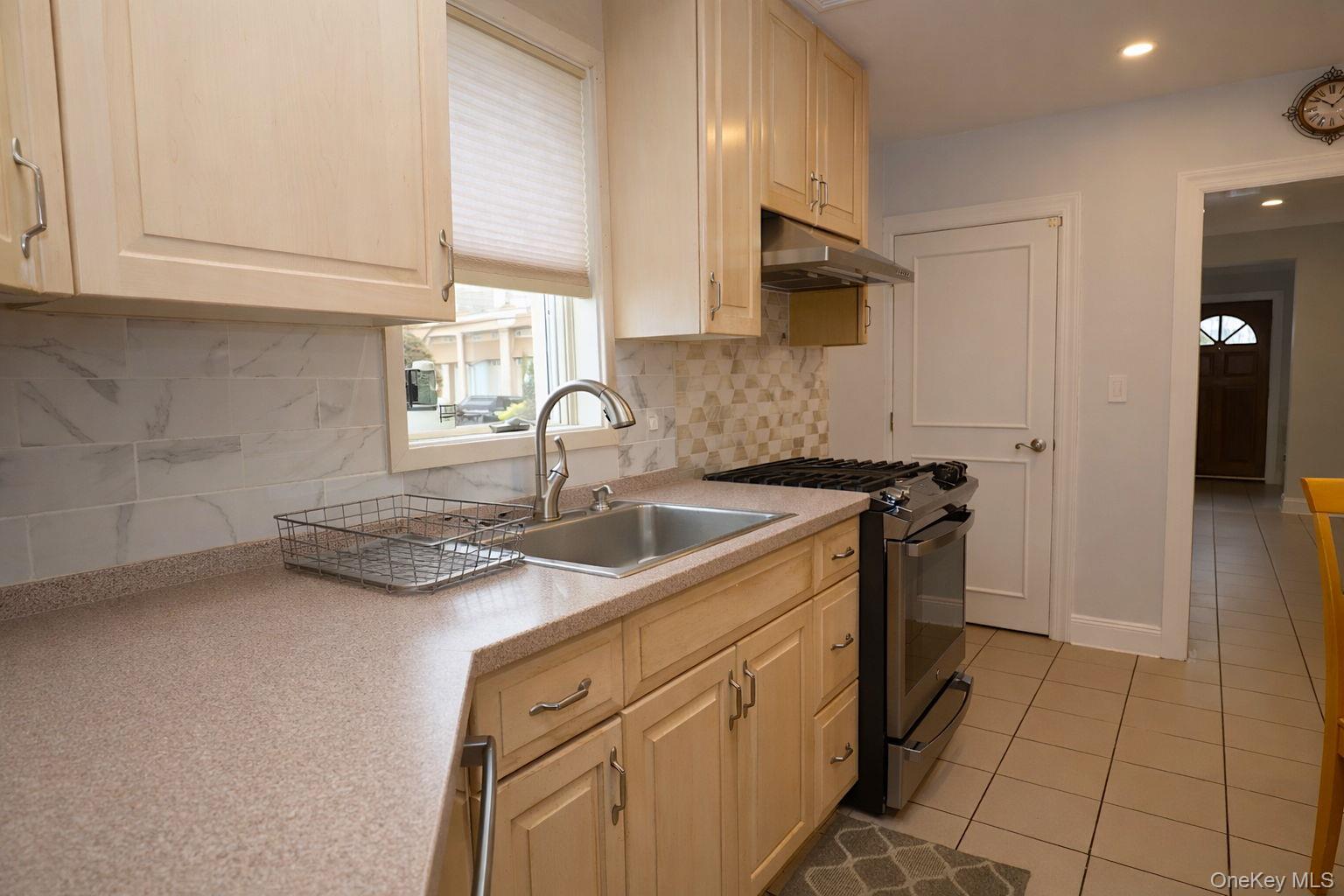 #18 photo, 26 Wesley Avenue, Port Chester , NY 10573