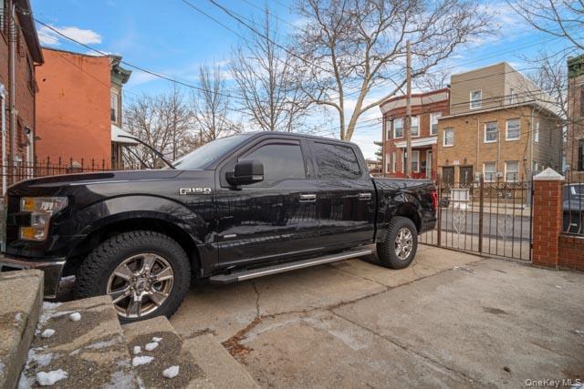 #4 photo, 576 Barbey Street, Brooklyn , NY 11207