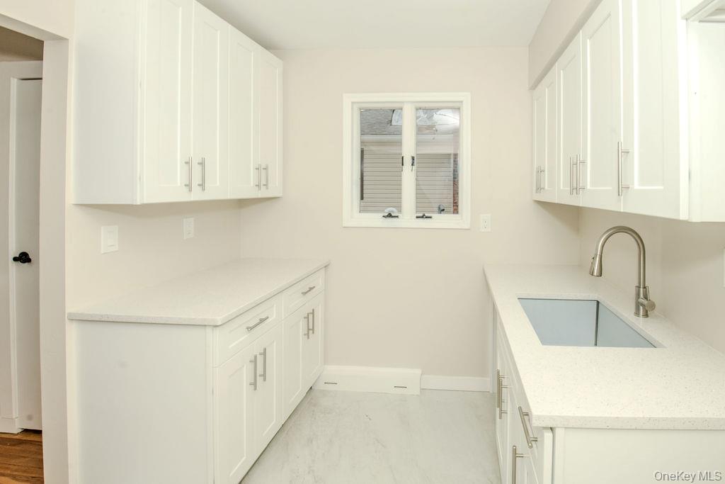 #3 photo, 15 E Clearwater Road, Саффолк ‖ Lindenhurst , NY 11757