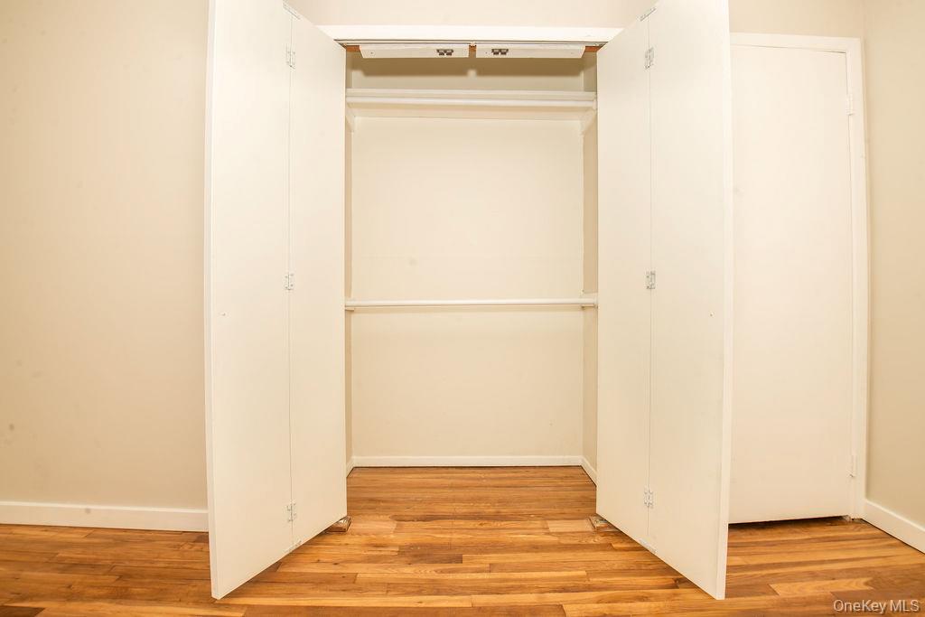 #9 photo, 15 E Clearwater Road, Саффолк ‖ Lindenhurst , NY 11757