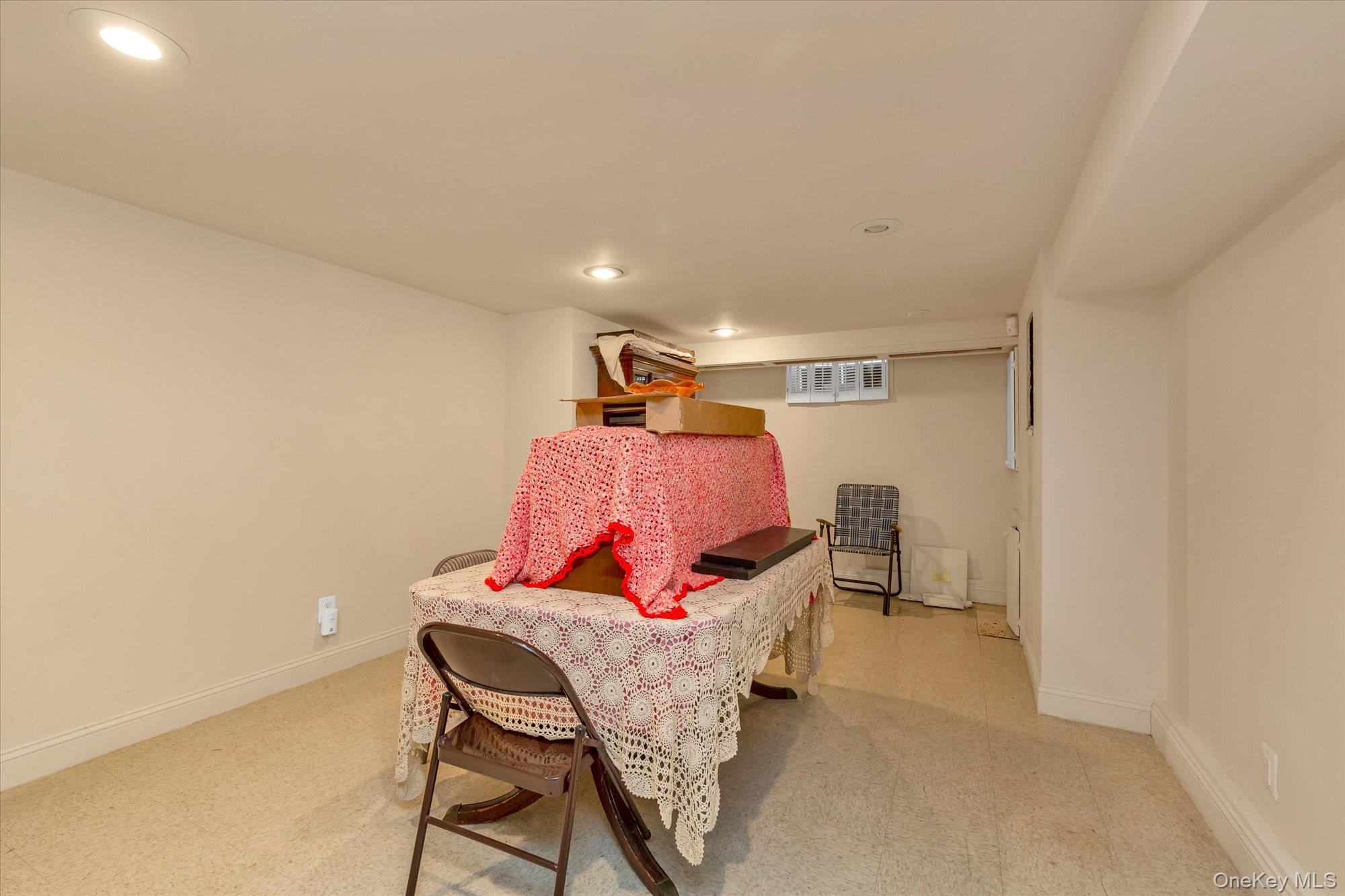 #18 photo, 45 Sylvia Lane, New Hyde Park , NY 11040