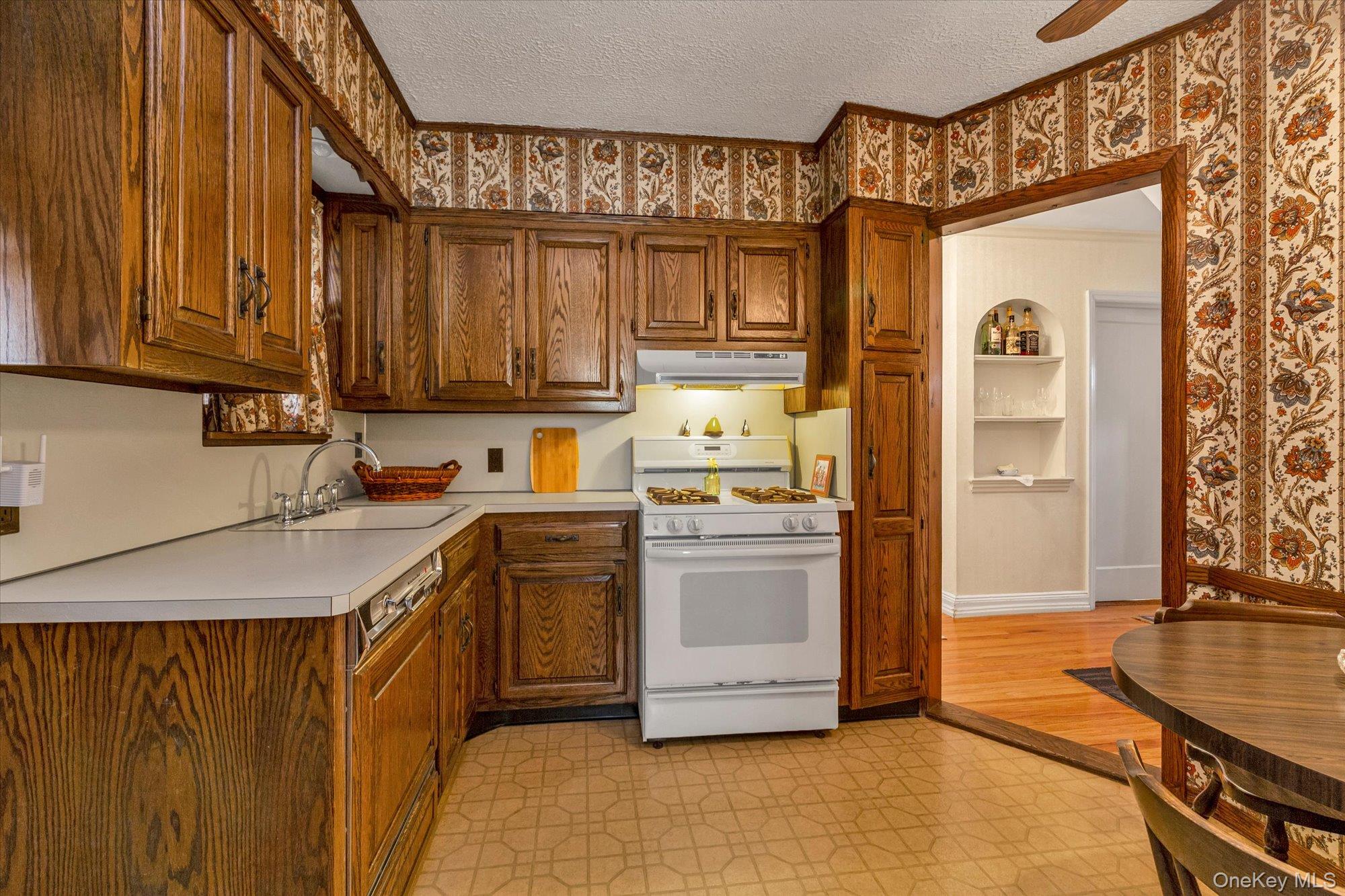 #7 photo, 45 Sylvia Lane, New Hyde Park , NY 11040