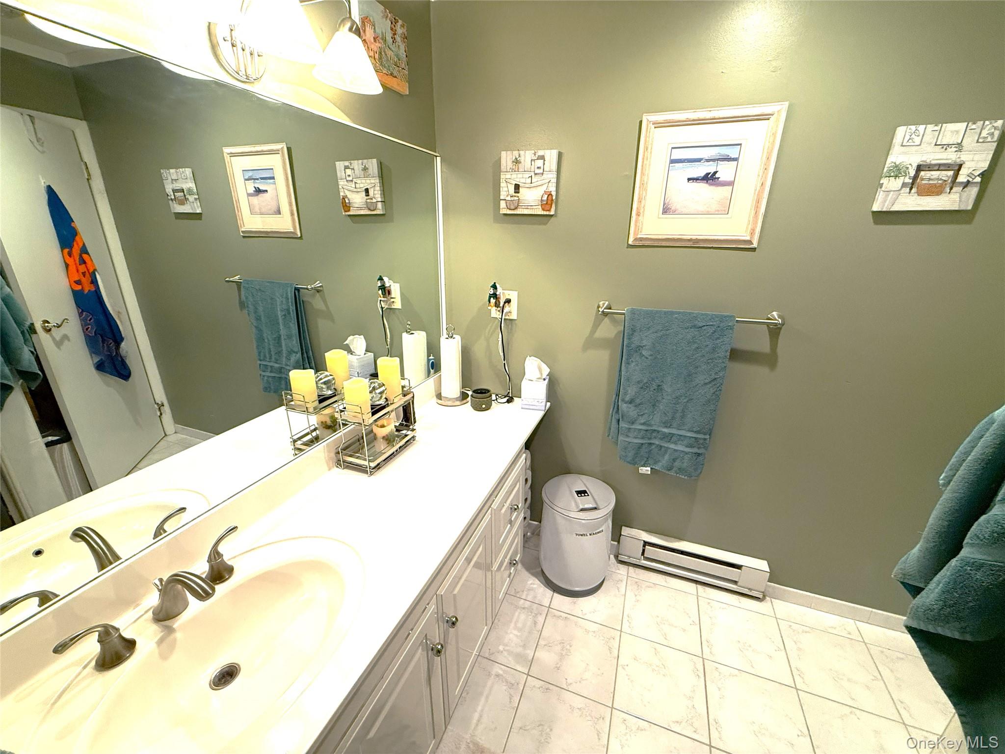 #17 photo, 418 Weymouth Court, Ridge , NY 11961