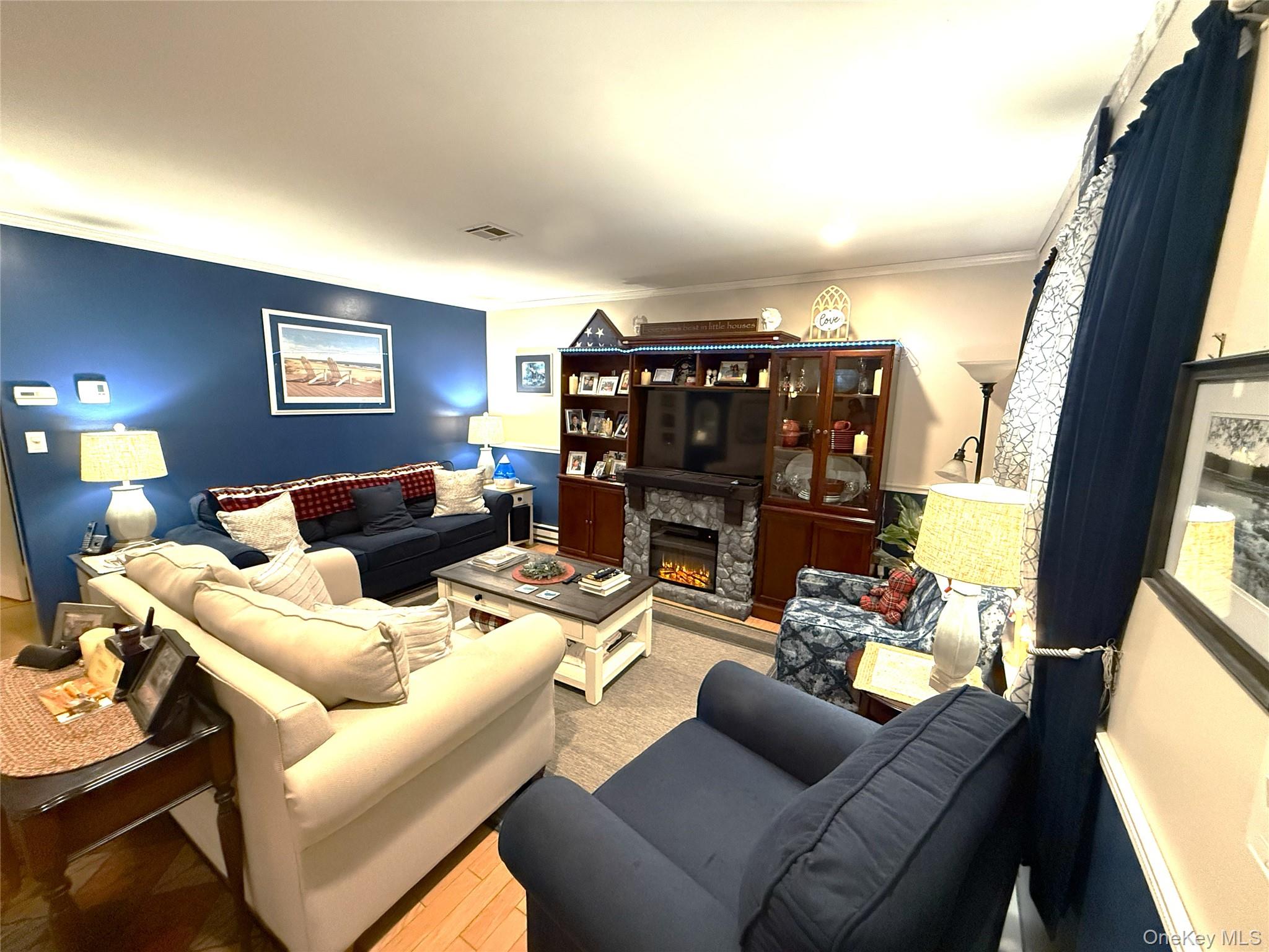 #9 photo, 418 Weymouth Court, Ridge , NY 11961