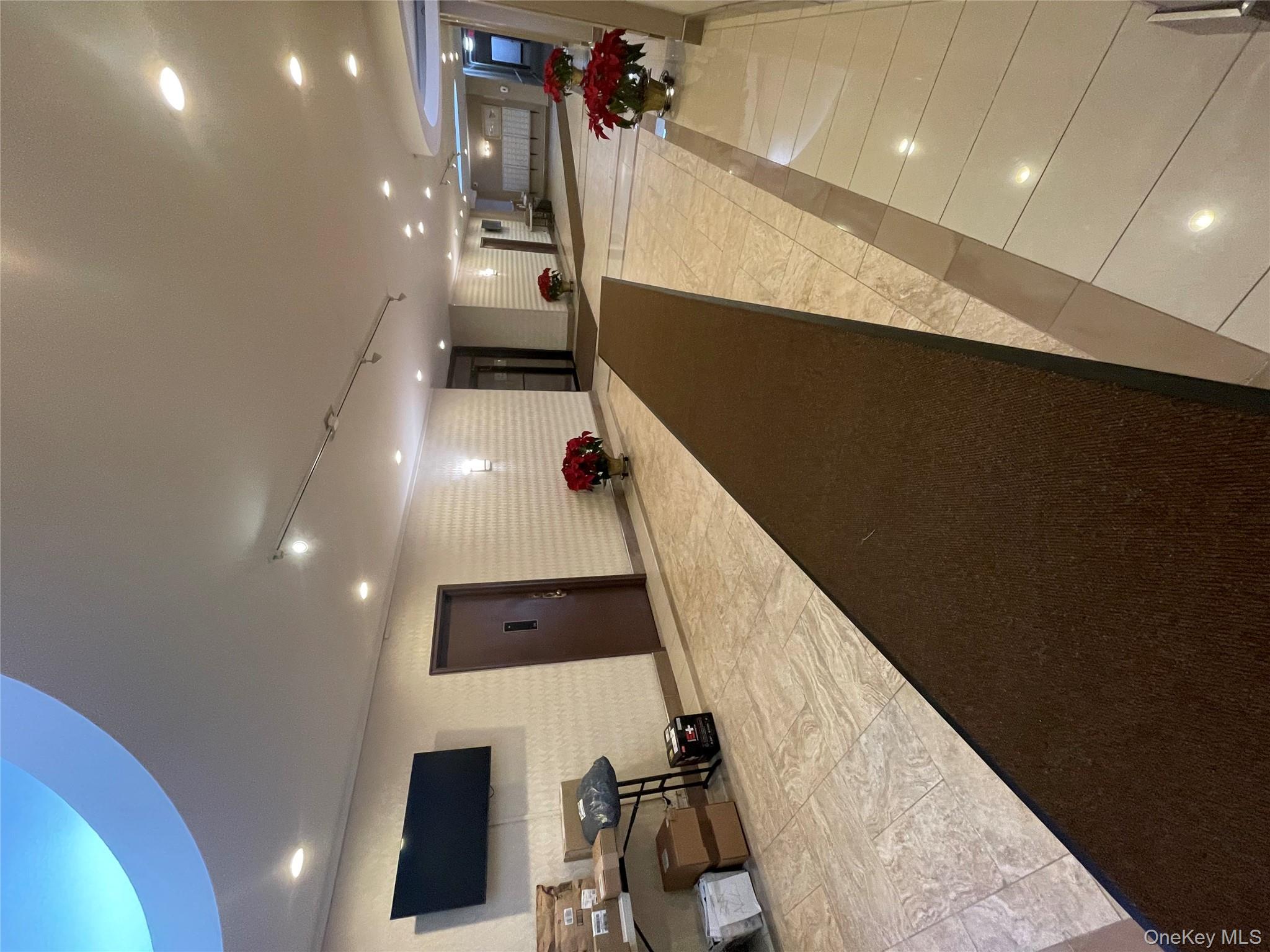 #11 photo, 83-40 Austin Street, Куинс ‖ Kew Gardens , NY 11415