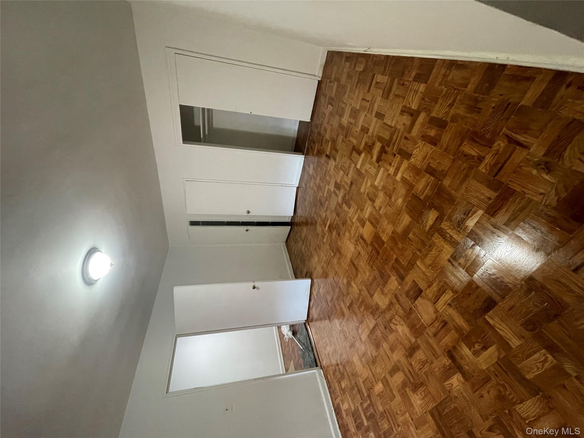 #2 photo, 83-40 Austin Street, Куинс ‖ Kew Gardens , NY 11415