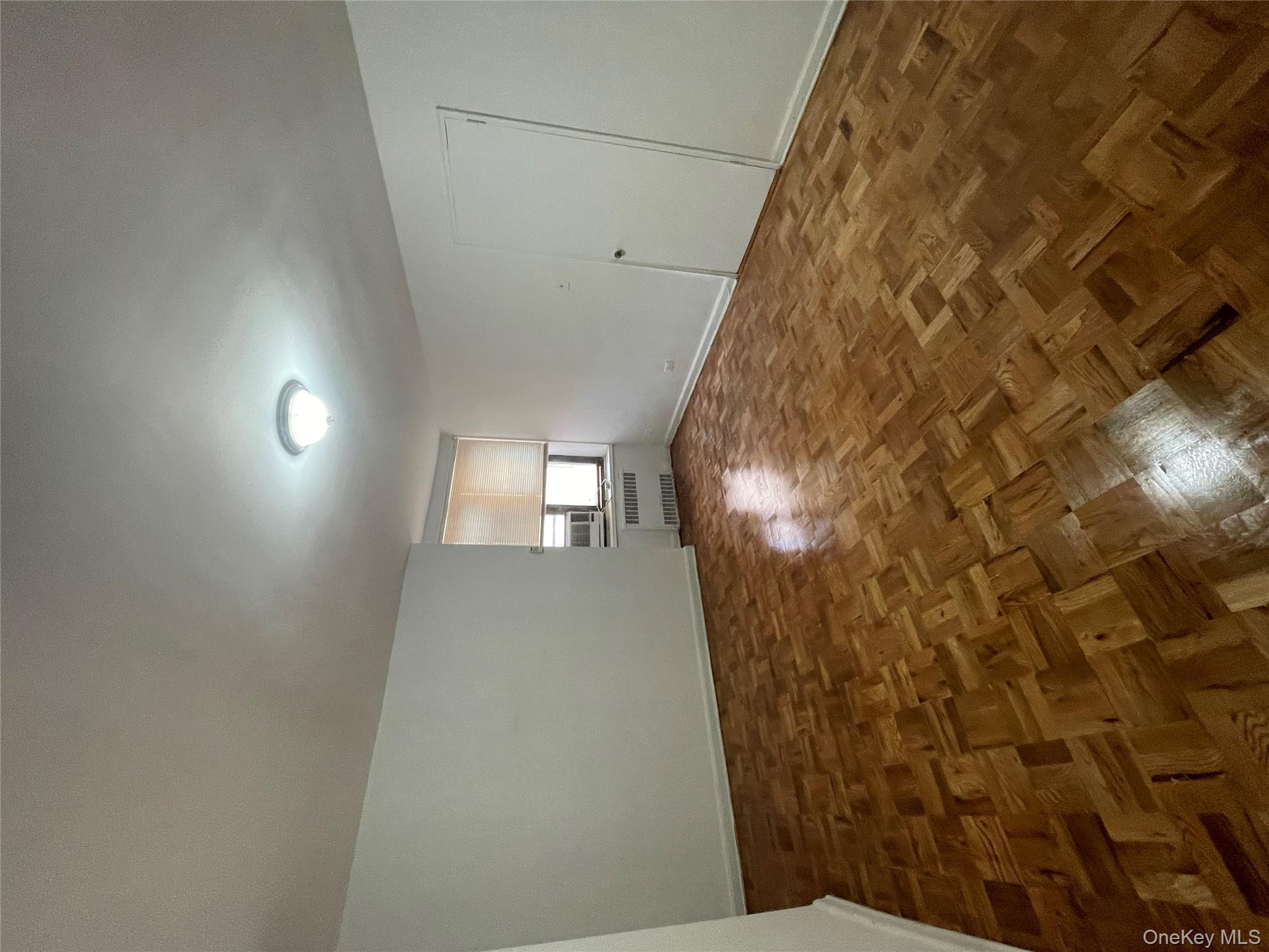 #4 photo, 83-40 Austin Street, Куинс ‖ Kew Gardens , NY 11415