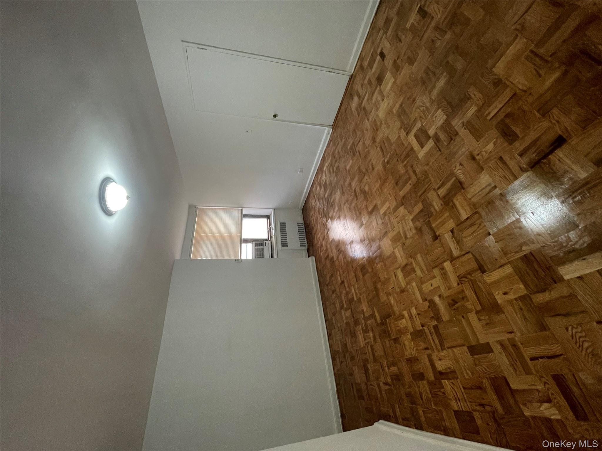 #5 photo, 83-40 Austin Street, Куинс ‖ Kew Gardens , NY 11415