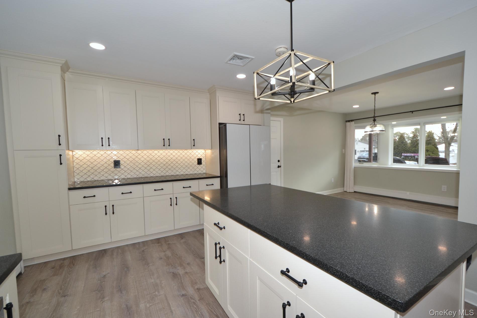 #10 photo, 34 Stewart Circle, מחוז סאפוק Centereach , NY 11720