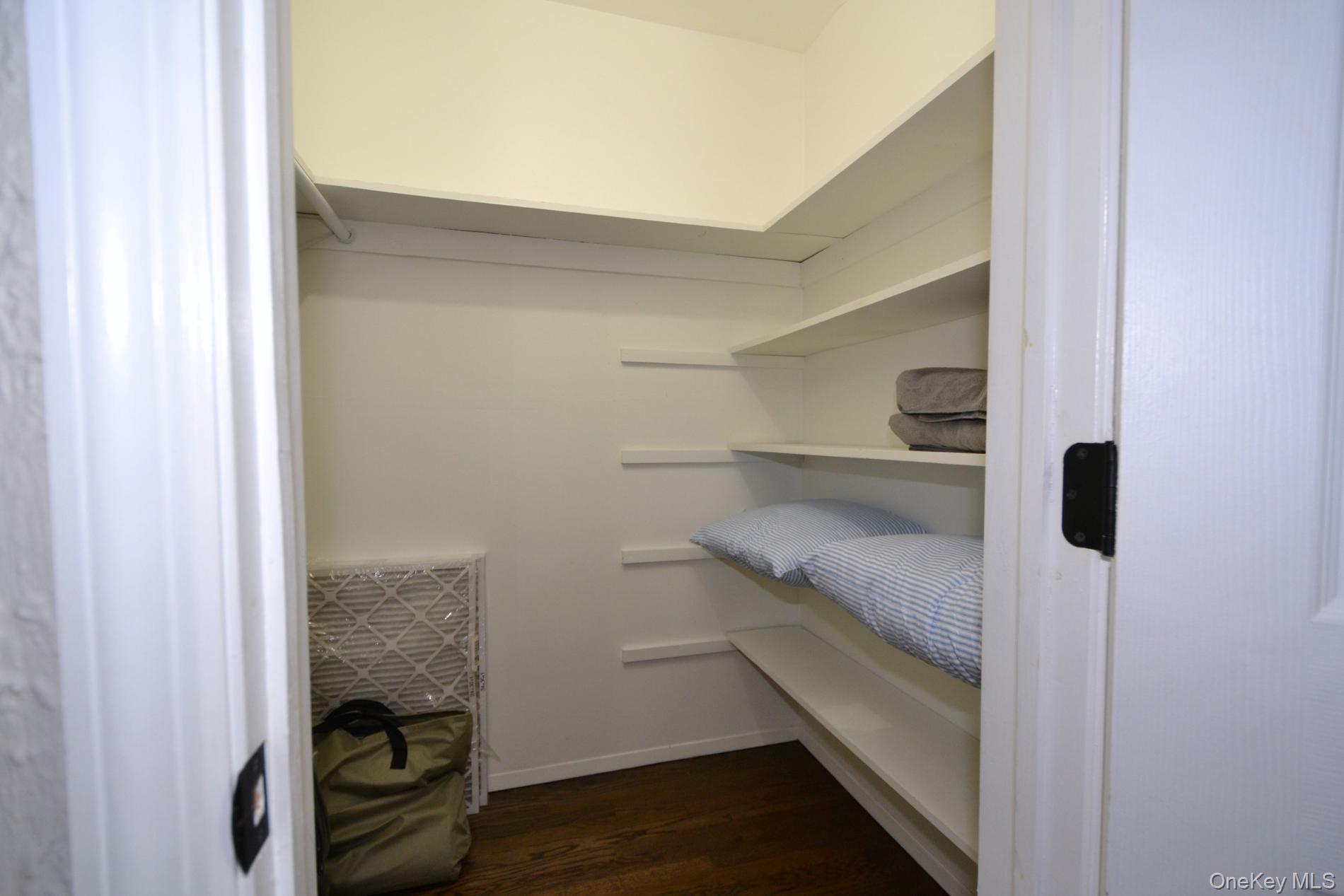 #16 photo, 34 Stewart Circle, מחוז סאפוק Centereach , NY 11720