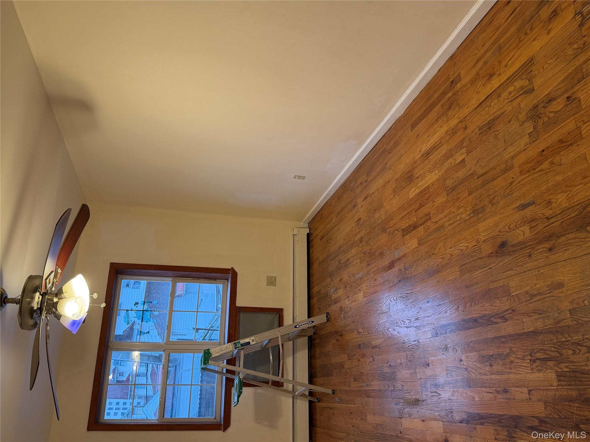 #2 photo, 17207A 90th Avenue, קווינס Jamaica , NY 11432