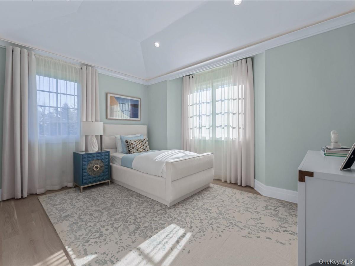 #19 photo, Great Neck, Great Neck , NY 11021