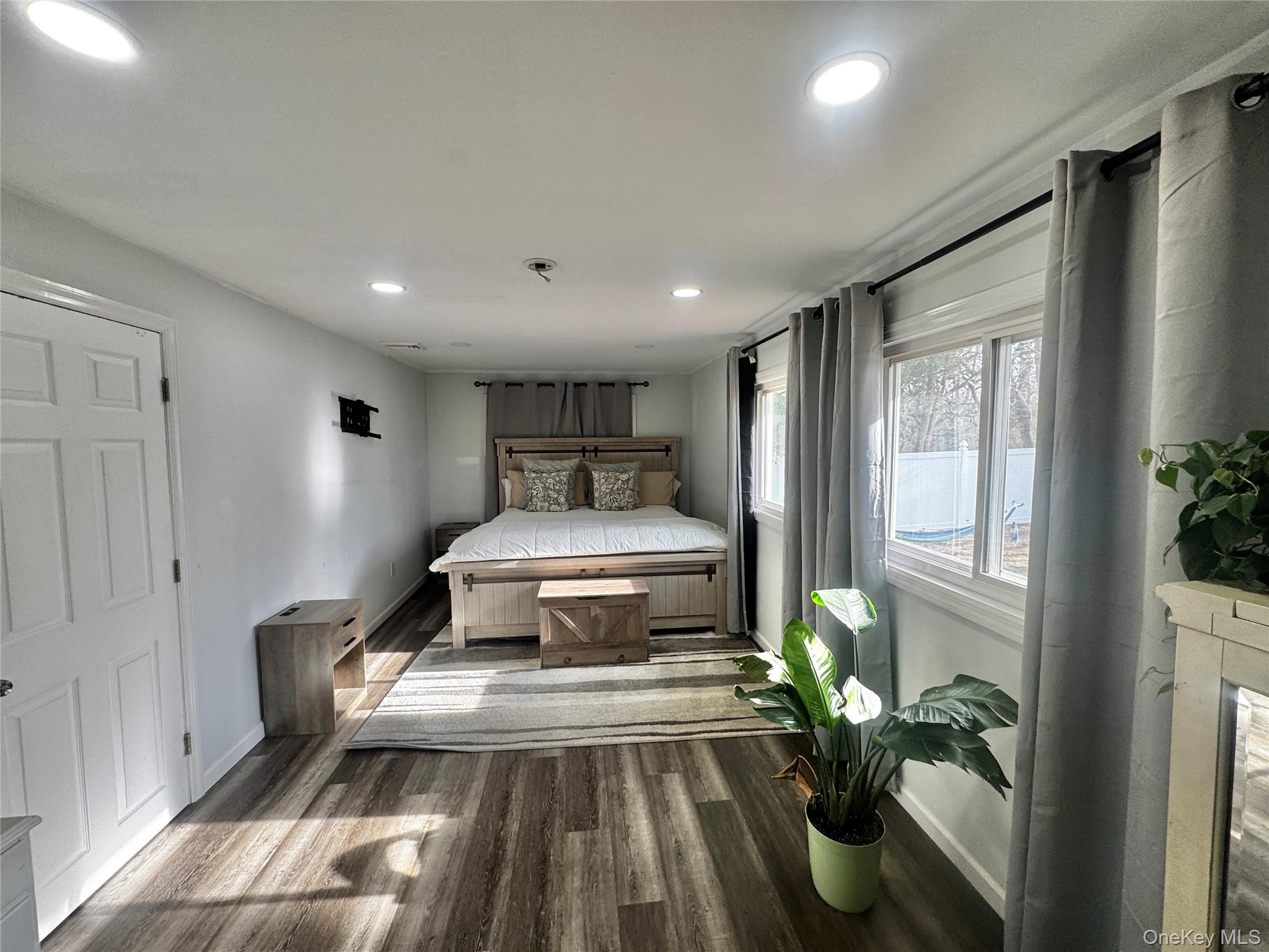 #14 photo, 6 VICTORIA Place, सफ़ोक काउंटी Mastic Beach , NY 11951