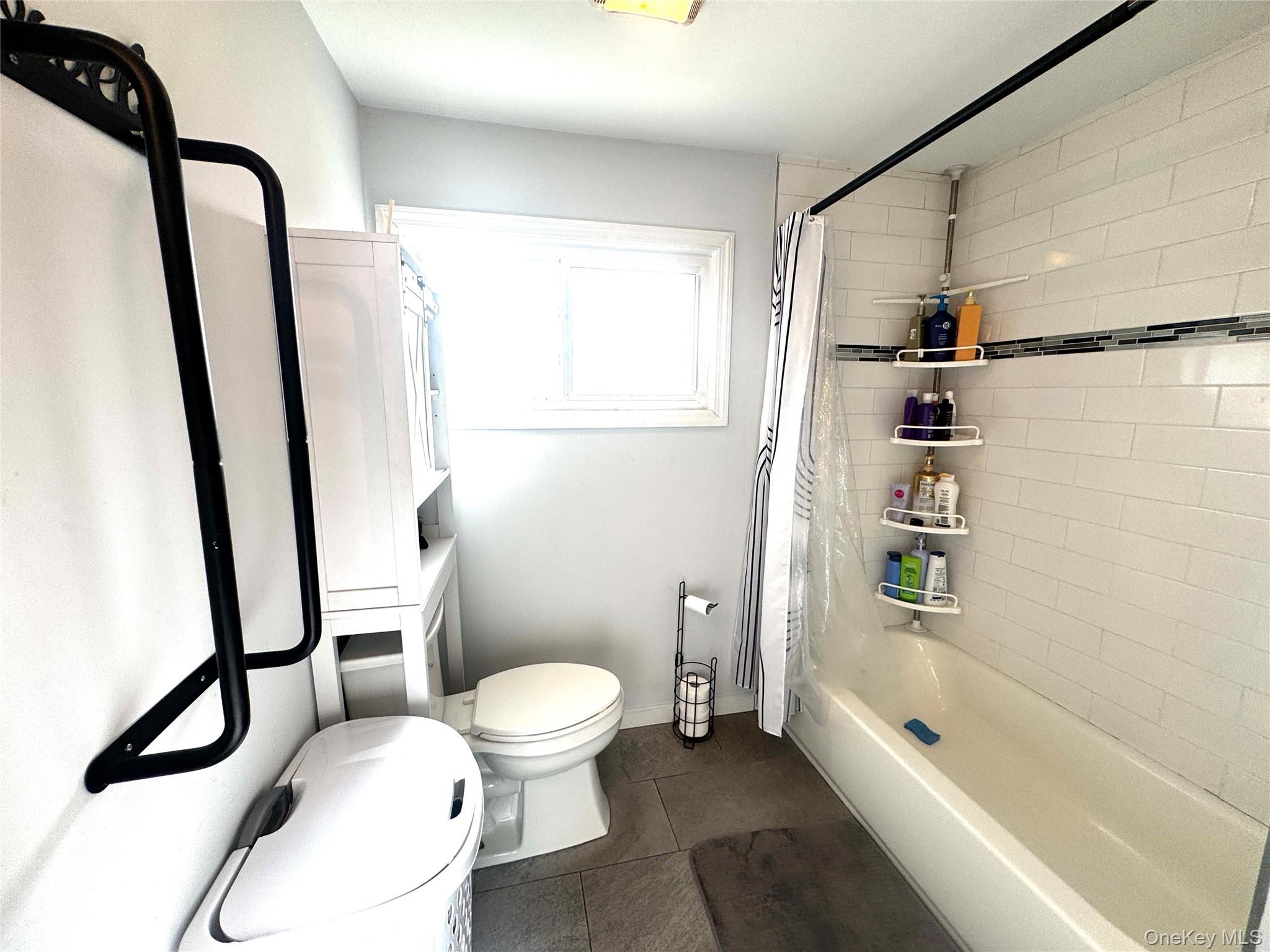 #6 photo, 6 VICTORIA Place, सफ़ोक काउंटी Mastic Beach , NY 11951