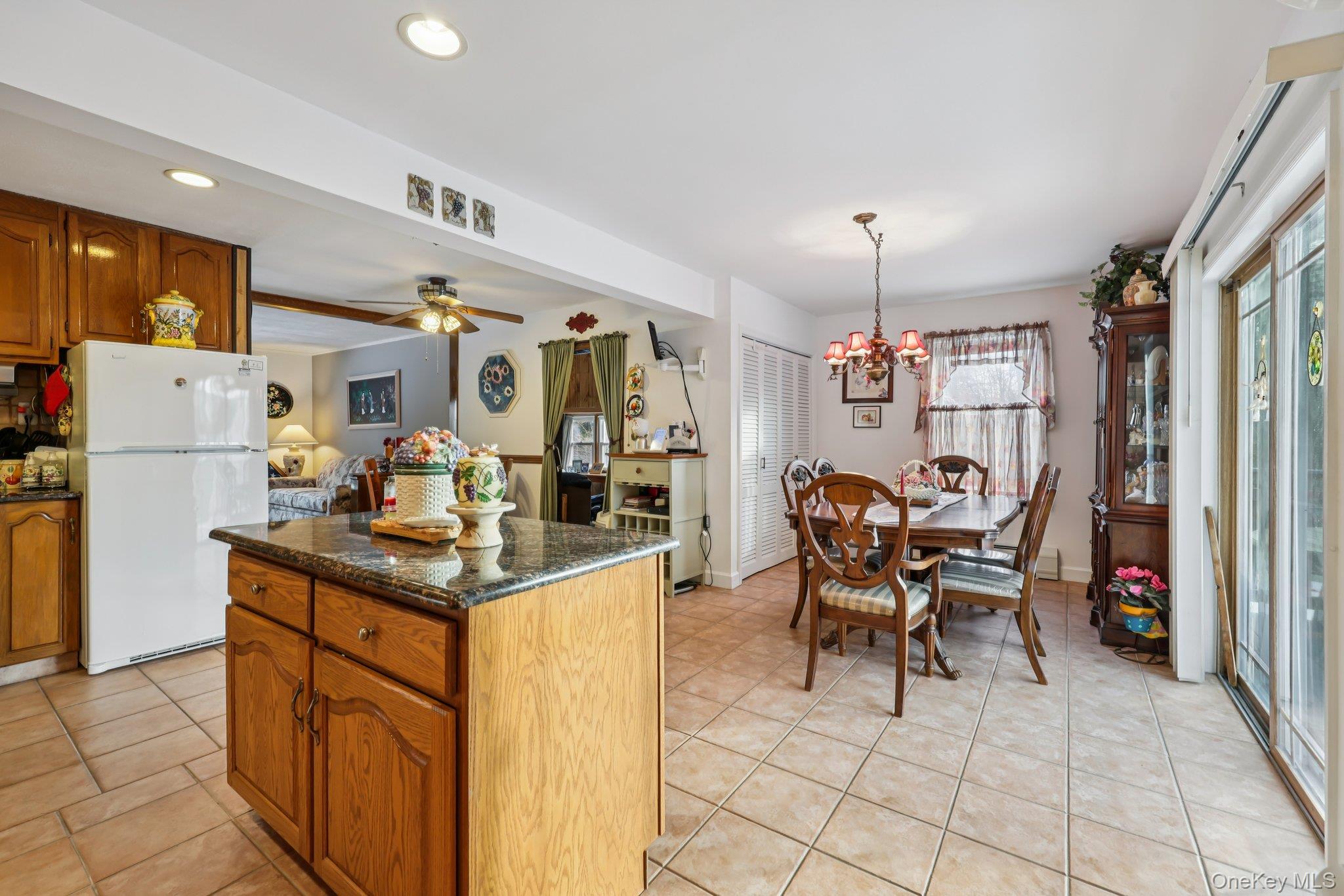 #11 photo, 375 Laurel Road, Pearl River , NY 10965