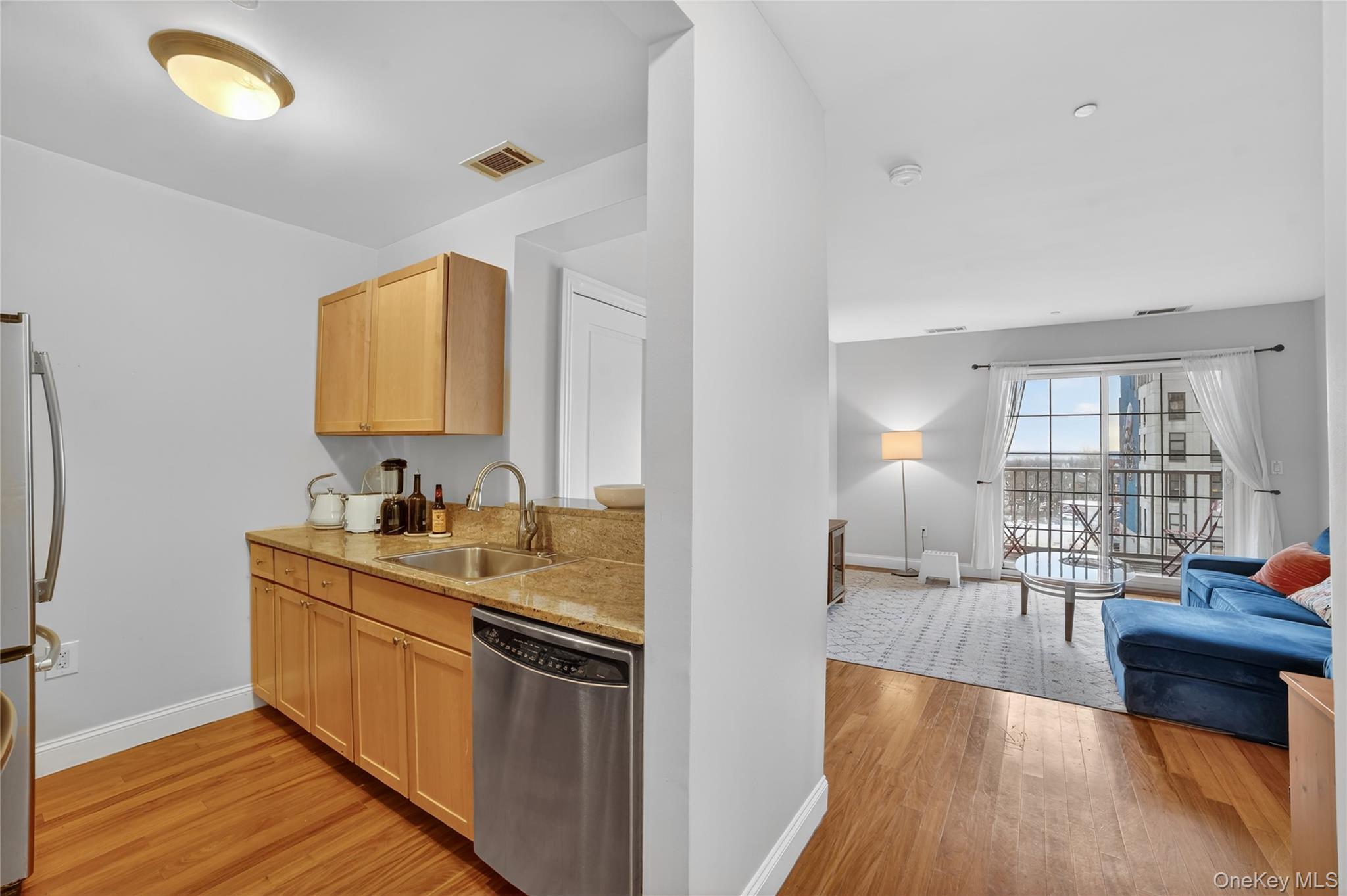 #9 photo, 543 Main Street, New Rochelle , NY 10601