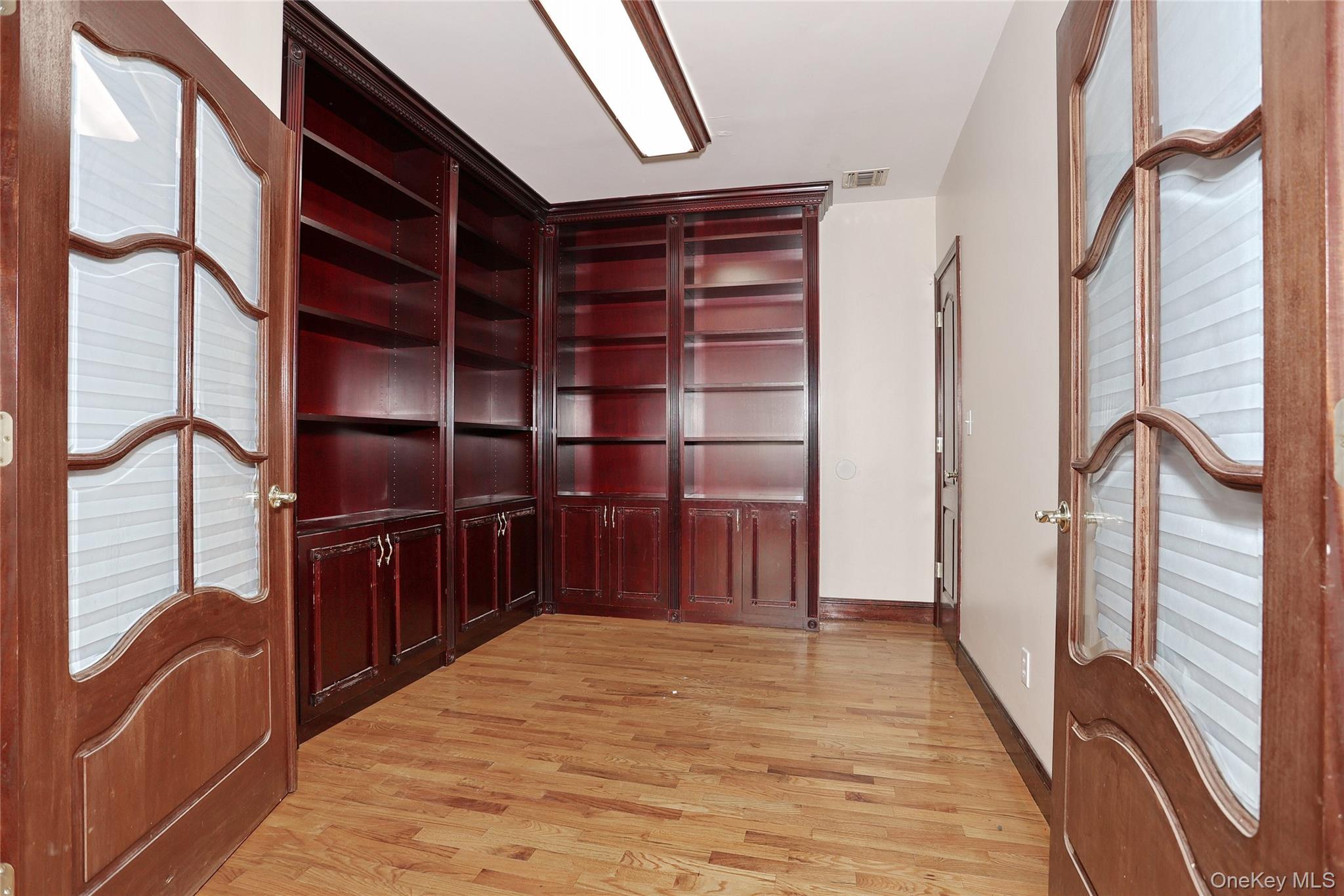 #10 photo, 11 Laura Place, Spring Valley , NY 10977