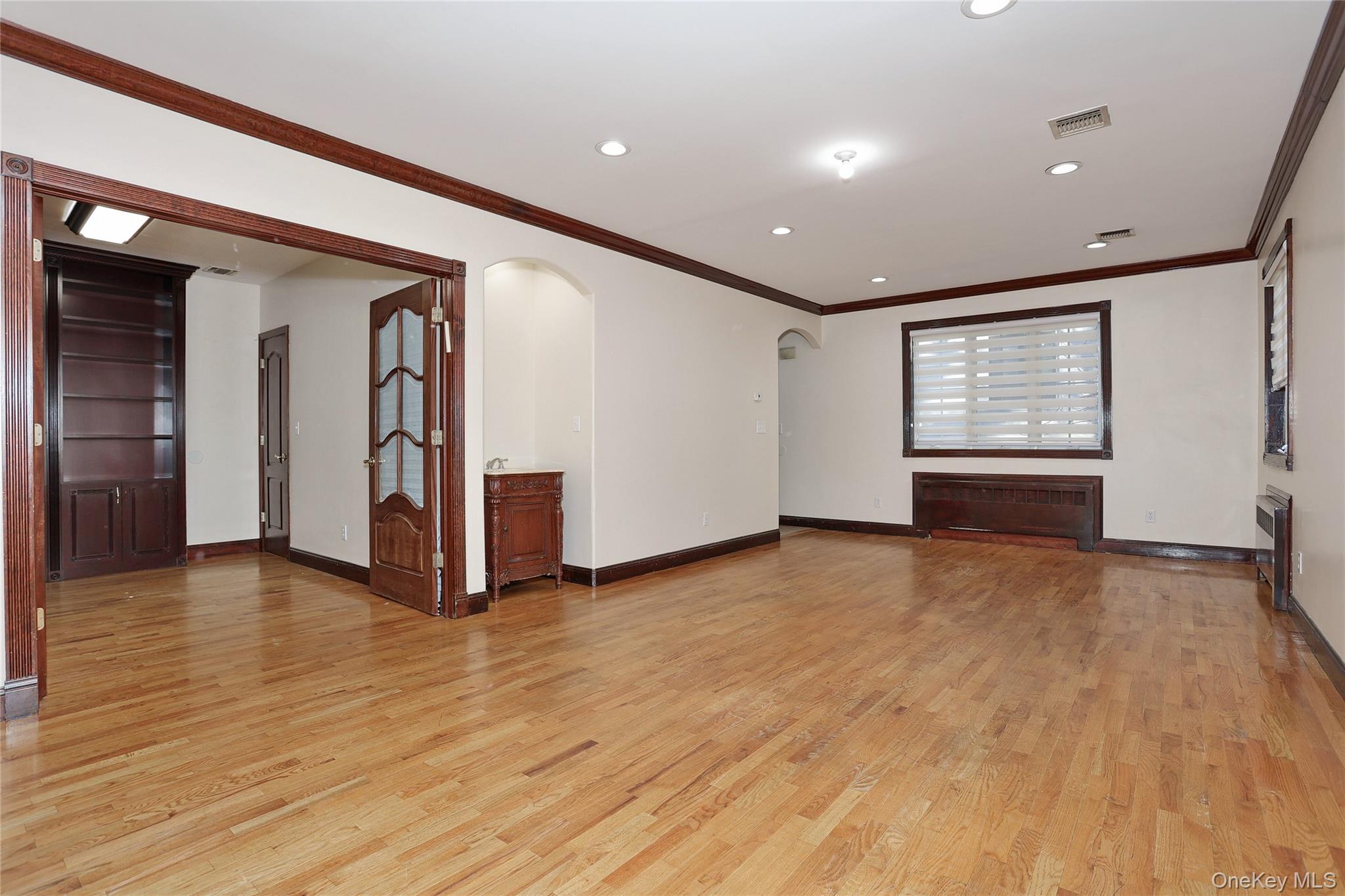 #9 photo, 11 Laura Place, Spring Valley , NY 10977