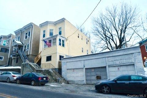 #1 photo, 364 Ashburton Avenue, Yonkers , NY 10701