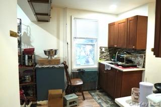 #19 photo, 364 Ashburton Avenue, Yonkers , NY 10701