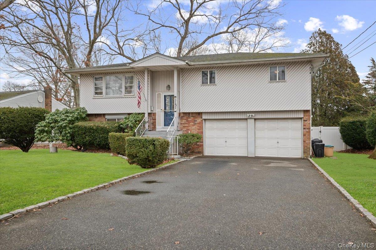 #1 photo, 1131 Udall Road, Bay Shore , NY 11706