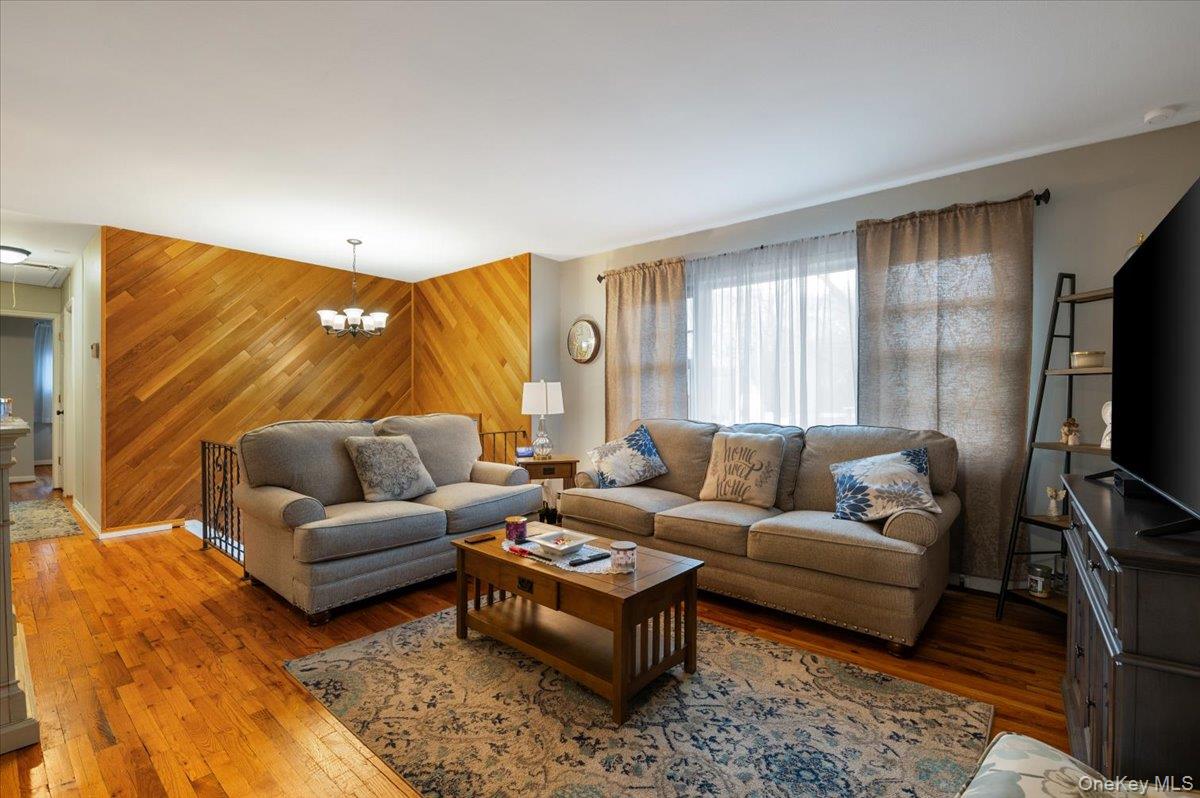 #5 photo, 1131 Udall Road, Bay Shore , NY 11706