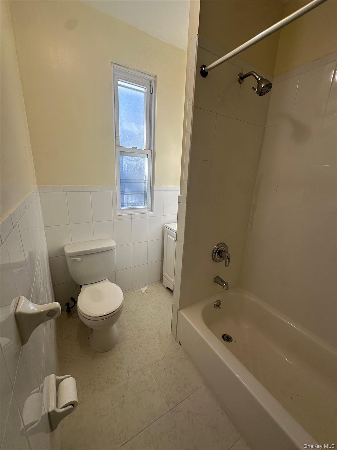 #8 photo, 22 Clove Road, New Rochelle , NY 10801