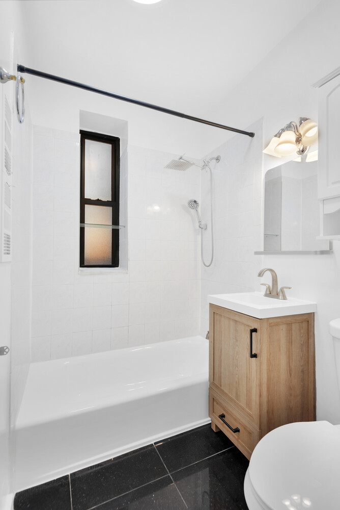 #7 photo, 7002 RIDGE Boulevard, Bay Ridge , NY 11209