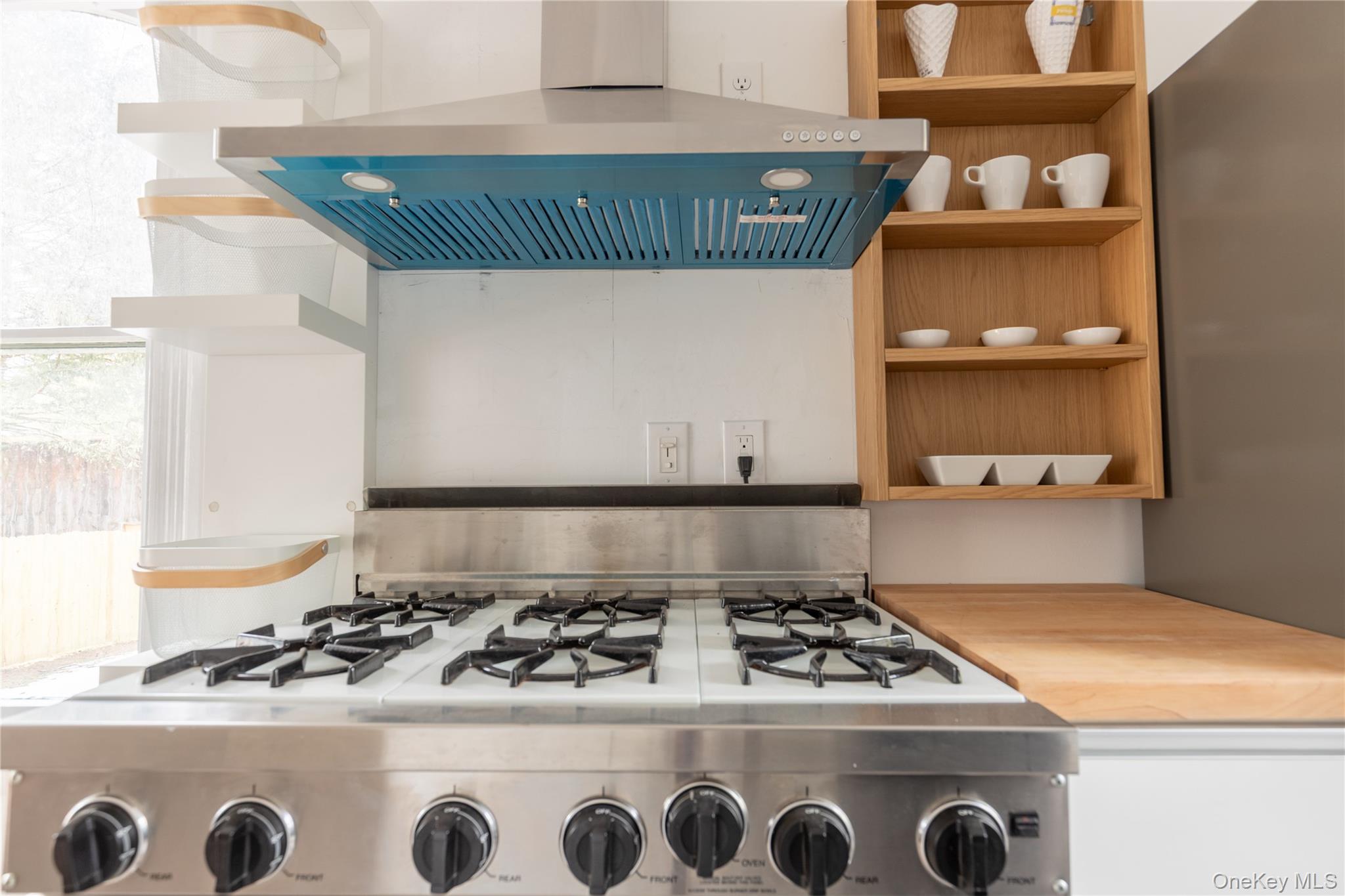 #13 photo, 244 Broadway, Port Ewen , NY 12429