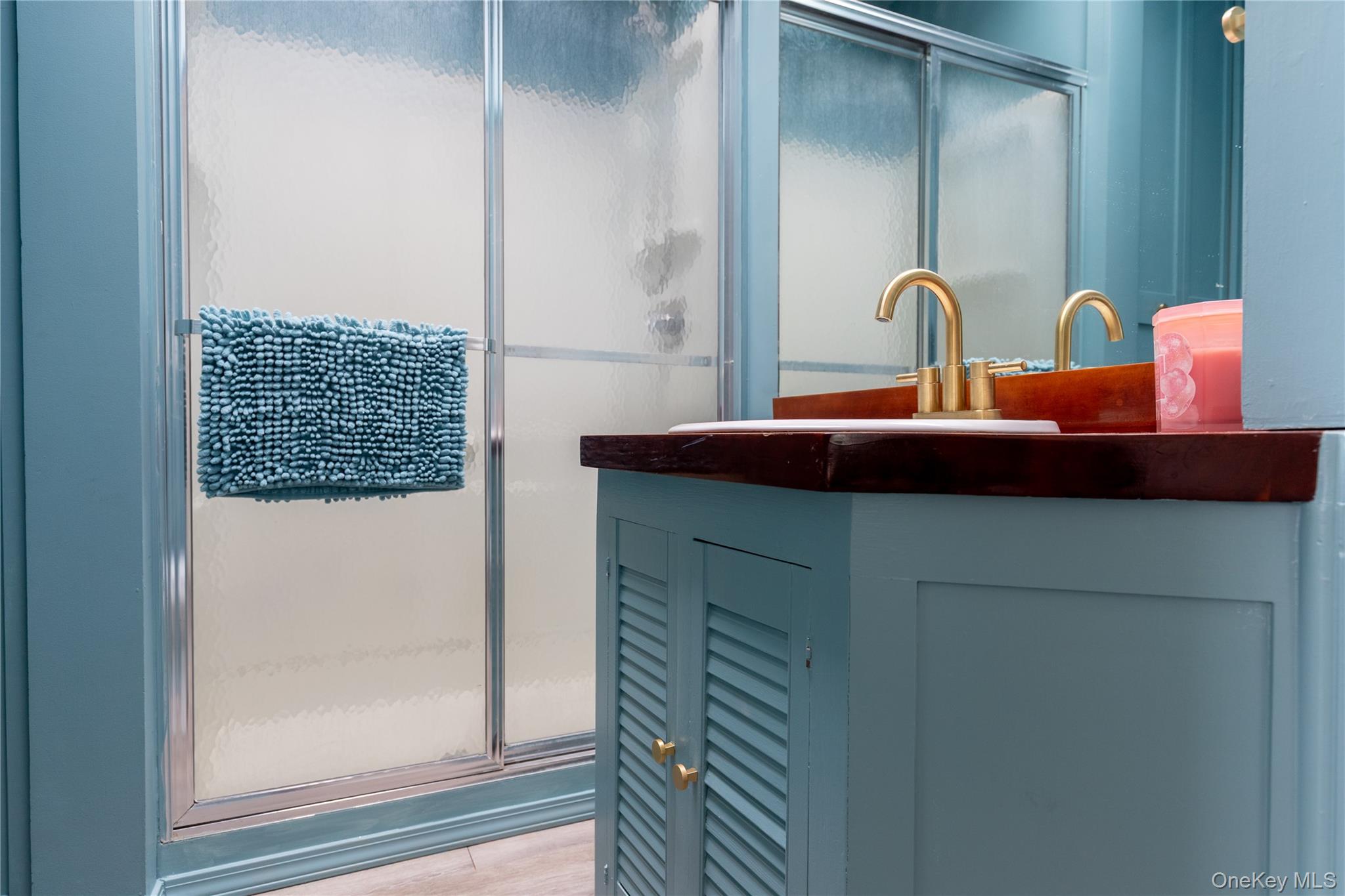 #14 photo, 244 Broadway, Port Ewen , NY 12429