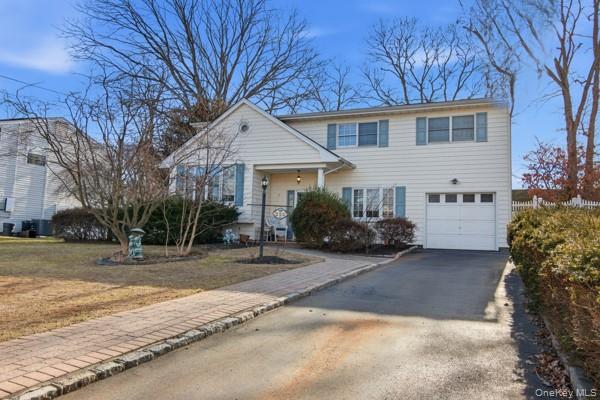 #2 photo, 111 Schneider Lane, מחוז סאפוק Hauppauge , NY 11788