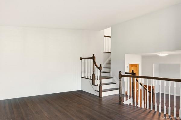 #7 photo, 111 Schneider Lane, מחוז סאפוק Hauppauge , NY 11788