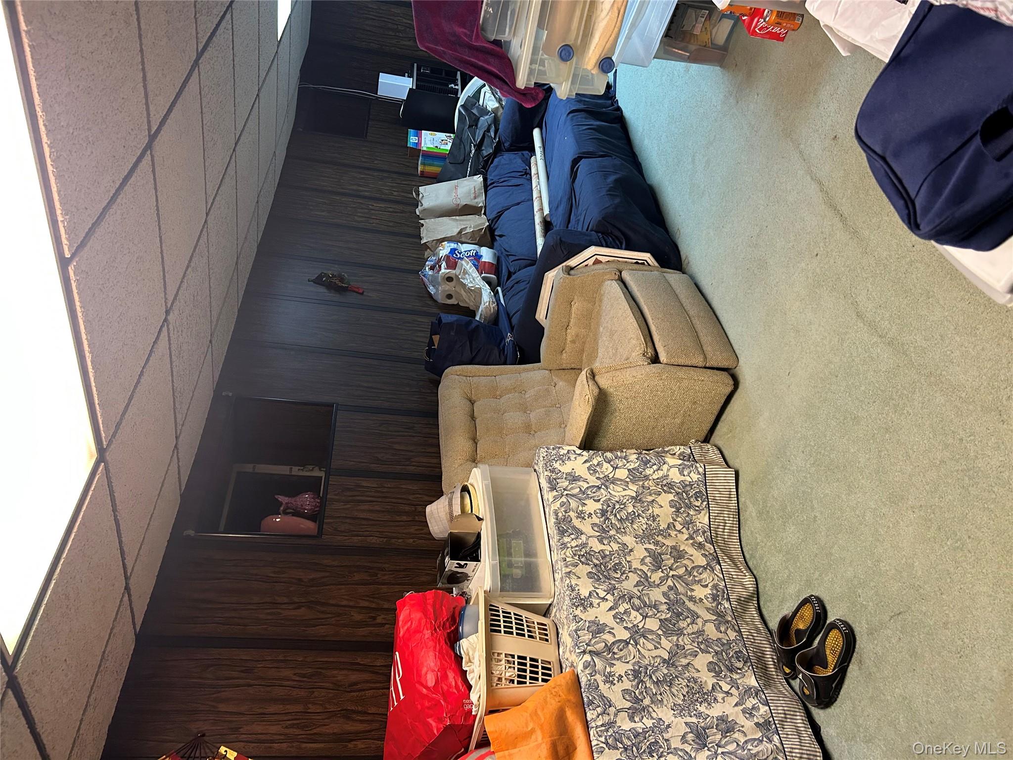 #15 photo, 527 Willow Street, South Hempstead , NY 11550