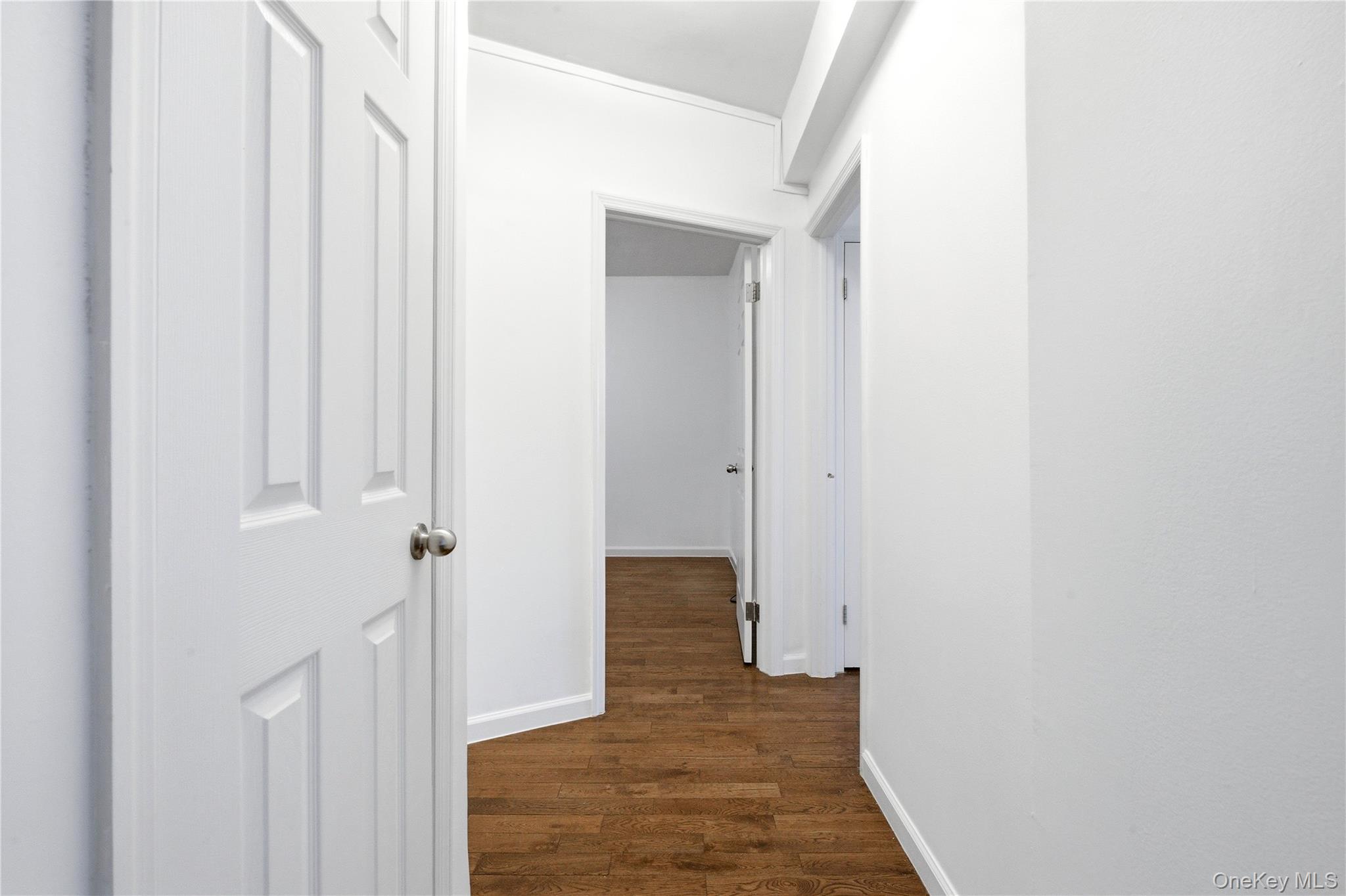 #15 photo, 100-10 67th Road, Куинс ‖ Forest Hills , NY 11375