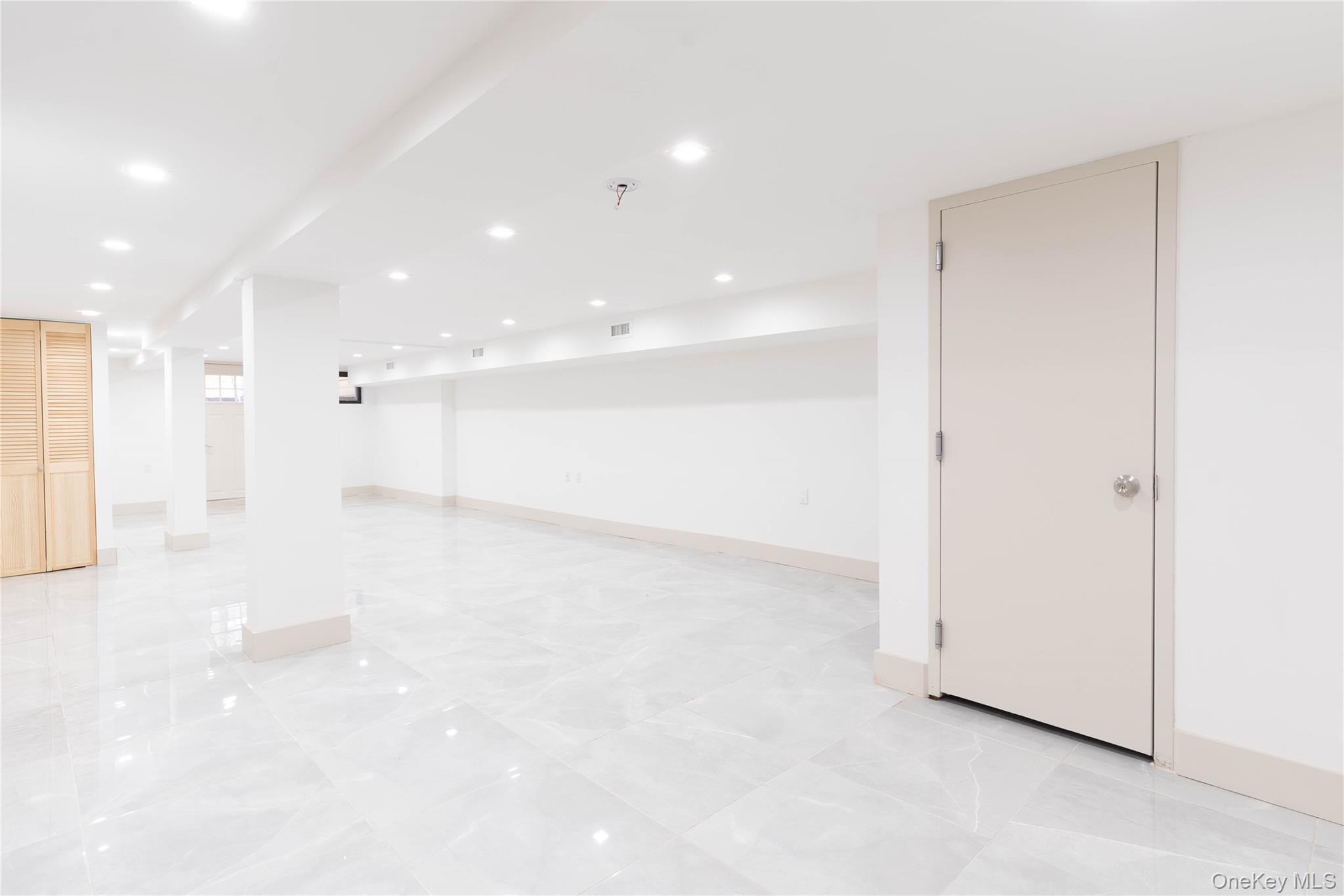 #12 photo, 282 E 38th Street, Brooklyn , NY 11203