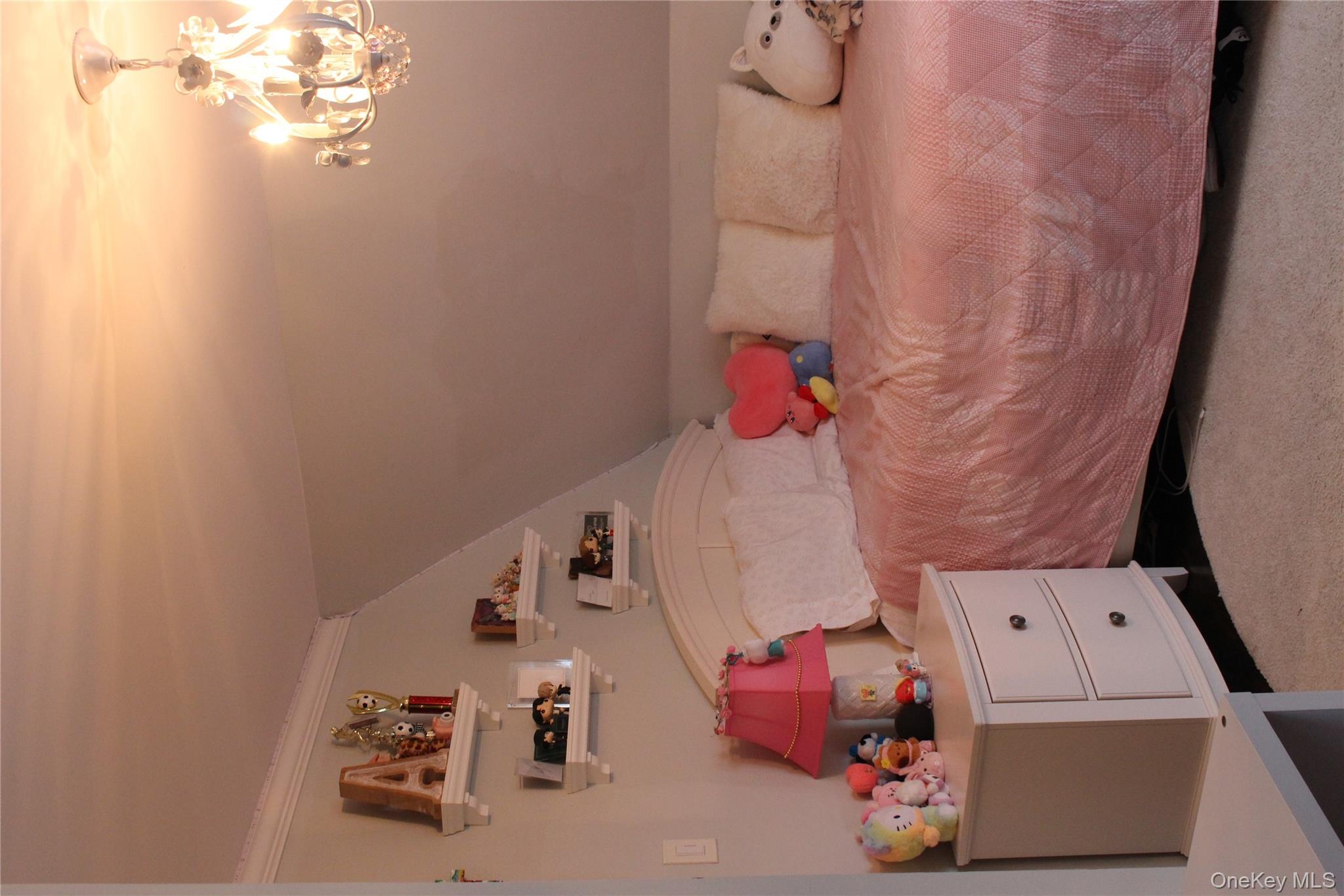 #16 photo, 55 Dosoris Lane, Glen Cove , NY 11542