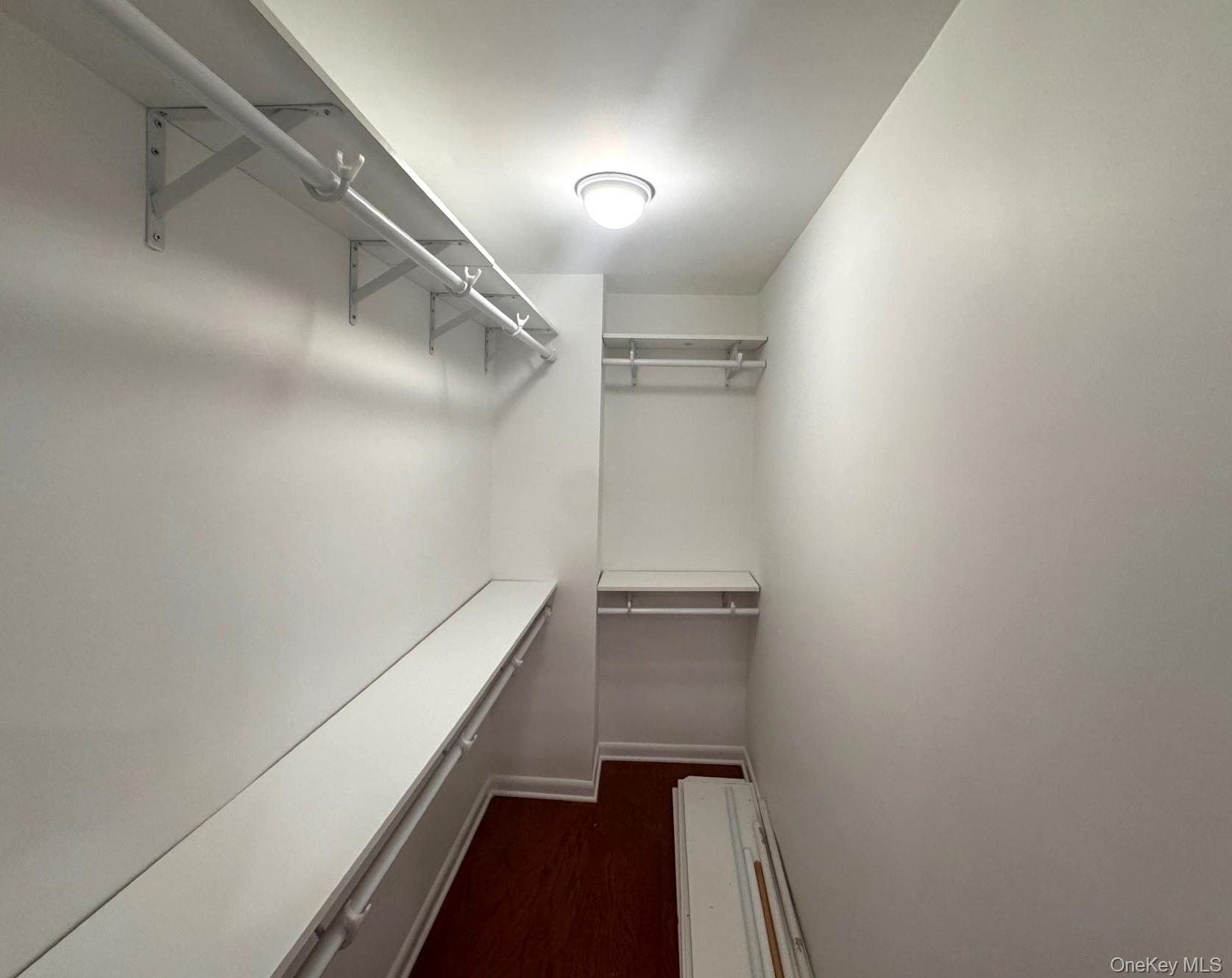 #15 photo, 500 Central Park Avenue, 뉴욕주 Scarsdale , NY 10583