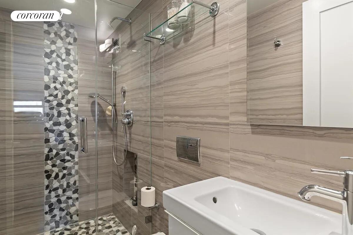 #5 photo, 195 ADAMS Street, ブルックリン区 Downtown Brooklyn , NY 11201