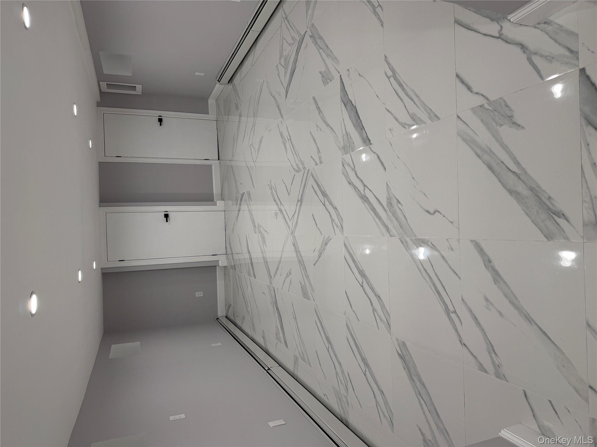 #12 photo, 22404 95th Avenue, 皇后区 Queens Village , NY 11429