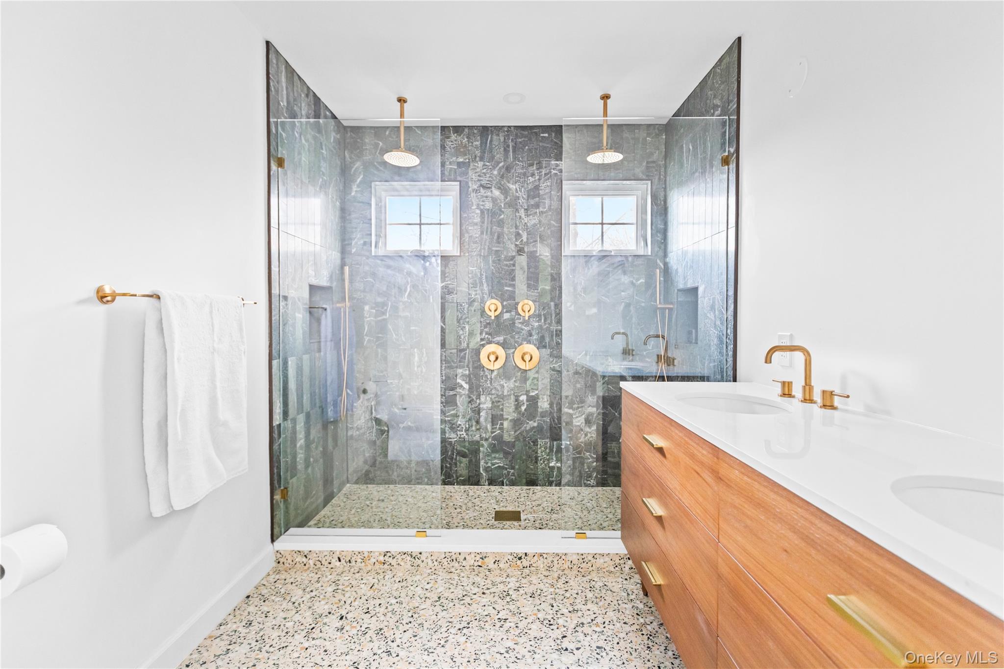 #20 photo, 21 N Howells Point Road, Bellport Village , NY 11713