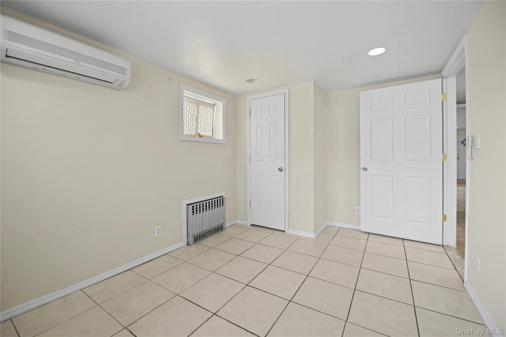 #14 photo, 6701 Eliot Avenue, Middle Village , NY 11379