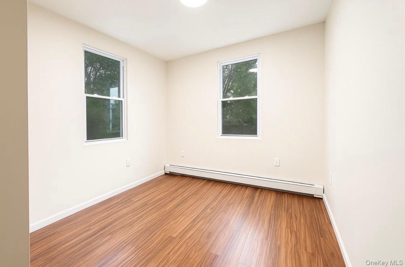 #2 photo, 557 Van Nest Avenue, 브롱크스 Bronx , NY 10460