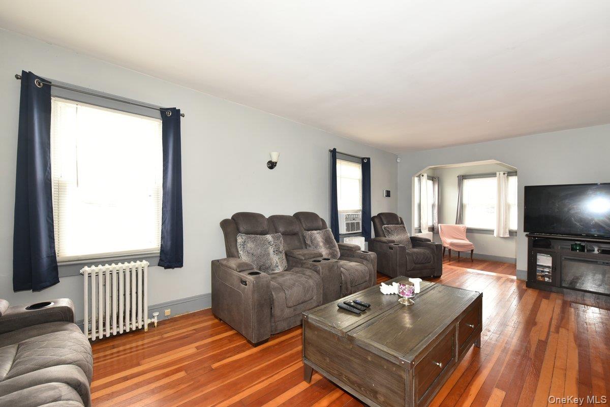 #9 photo, 116 15th Avenue, מחוז סאפוק West Babylon , NY 11704