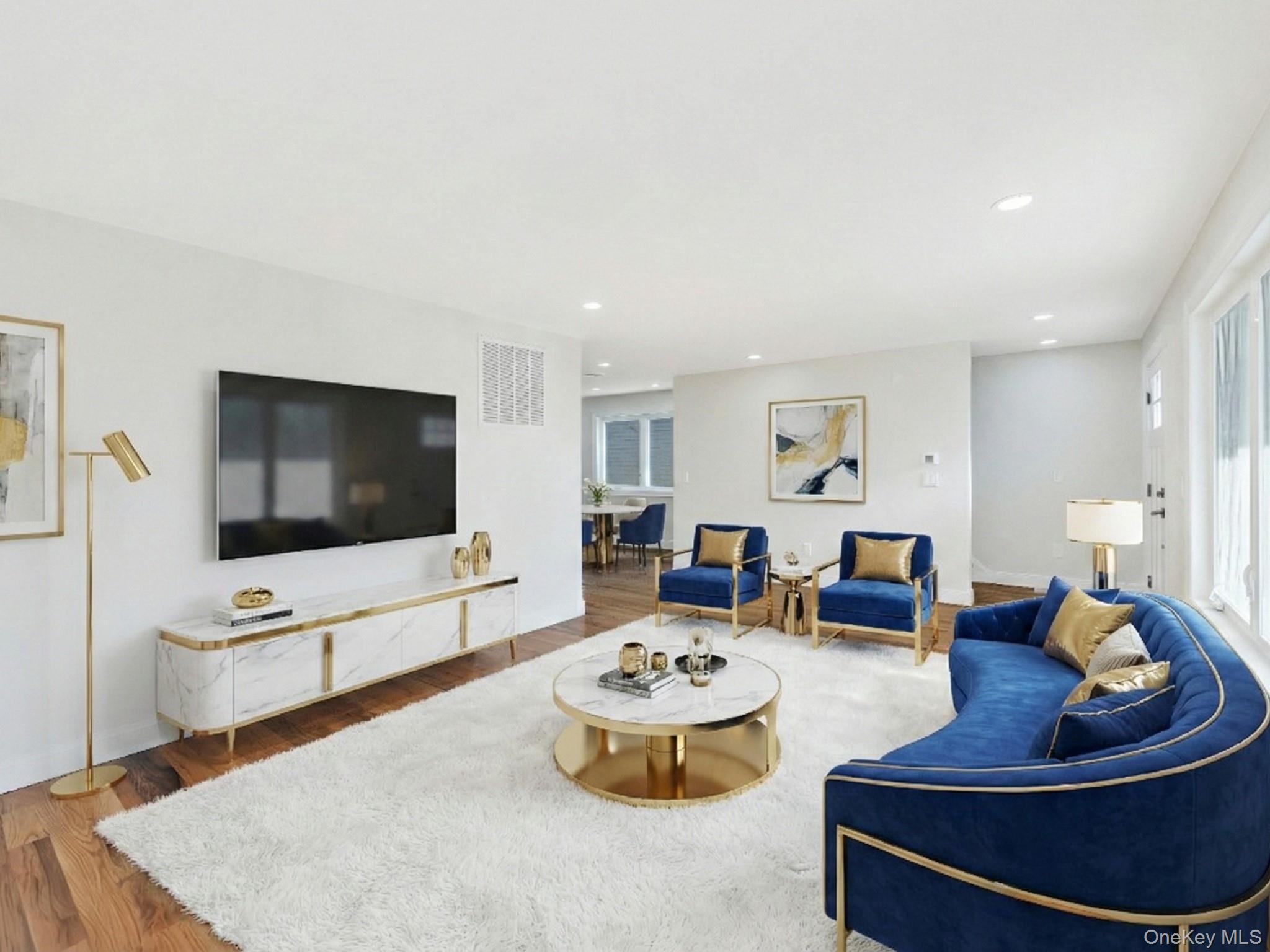 #2 photo, 119 E Fulton Avenue, Нассау ‖ Roosevelt , NY 11575