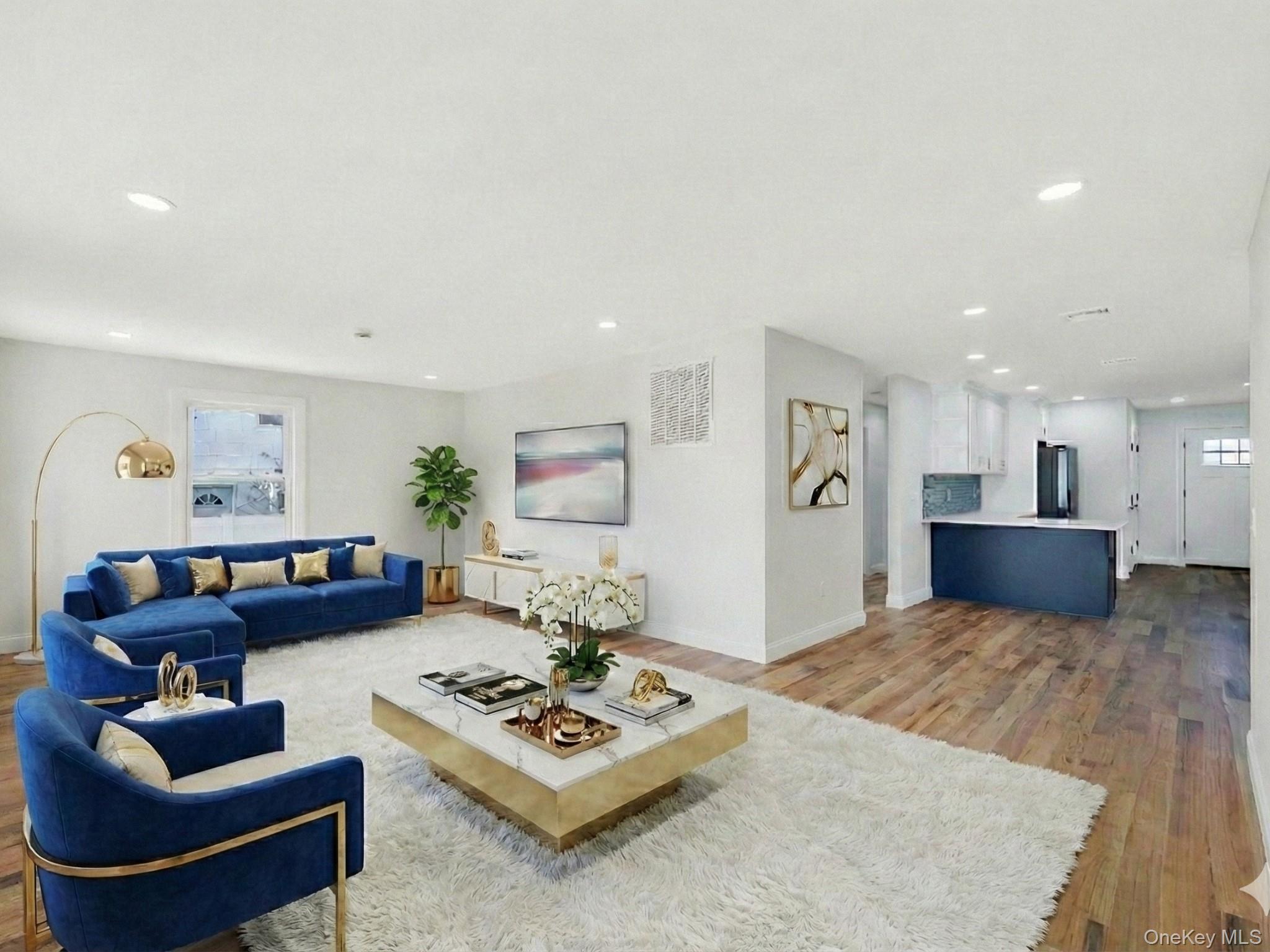 #3 photo, 119 E Fulton Avenue, Нассау ‖ Roosevelt , NY 11575