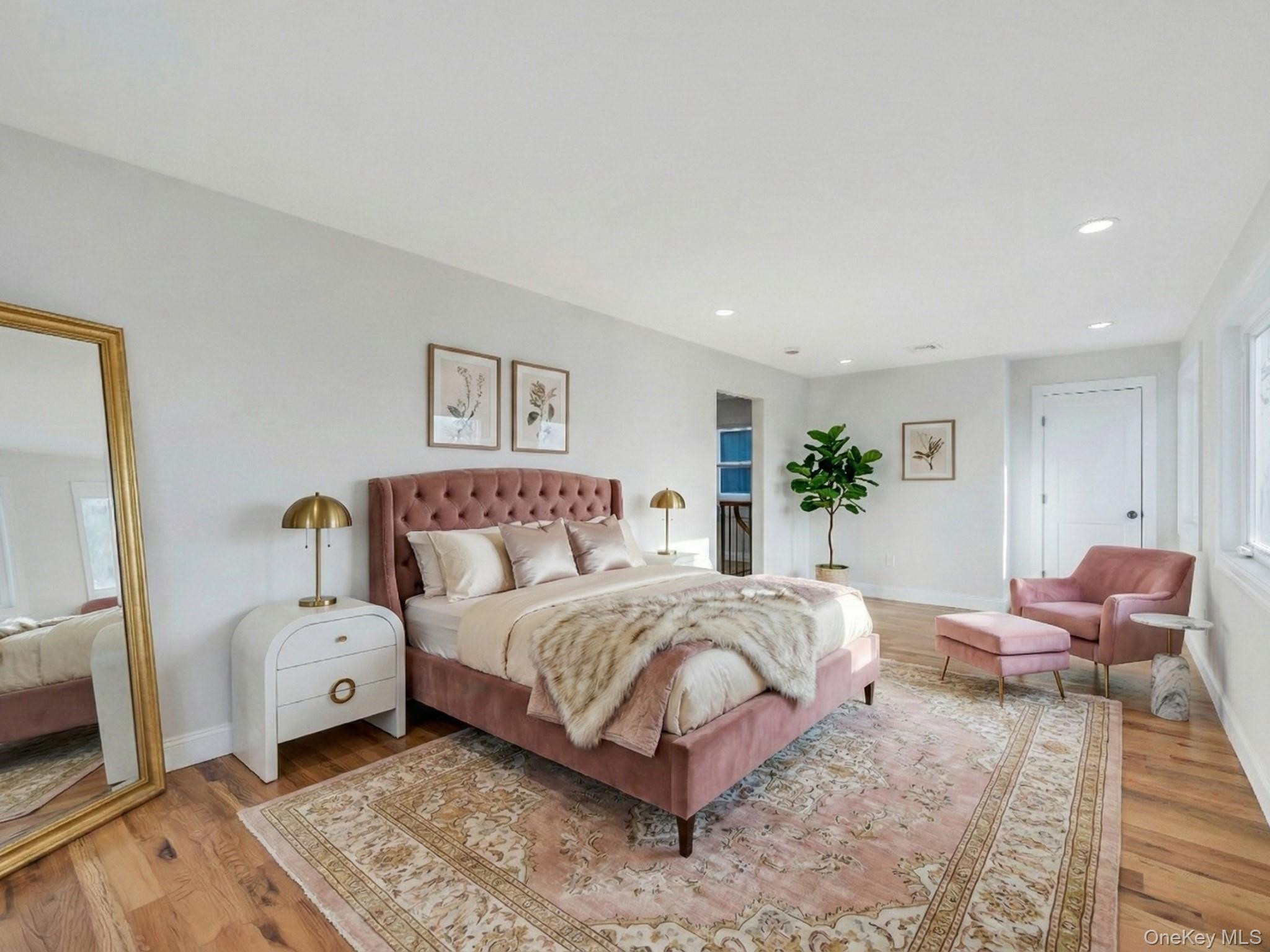 #8 photo, 119 E Fulton Avenue, Нассау ‖ Roosevelt , NY 11575