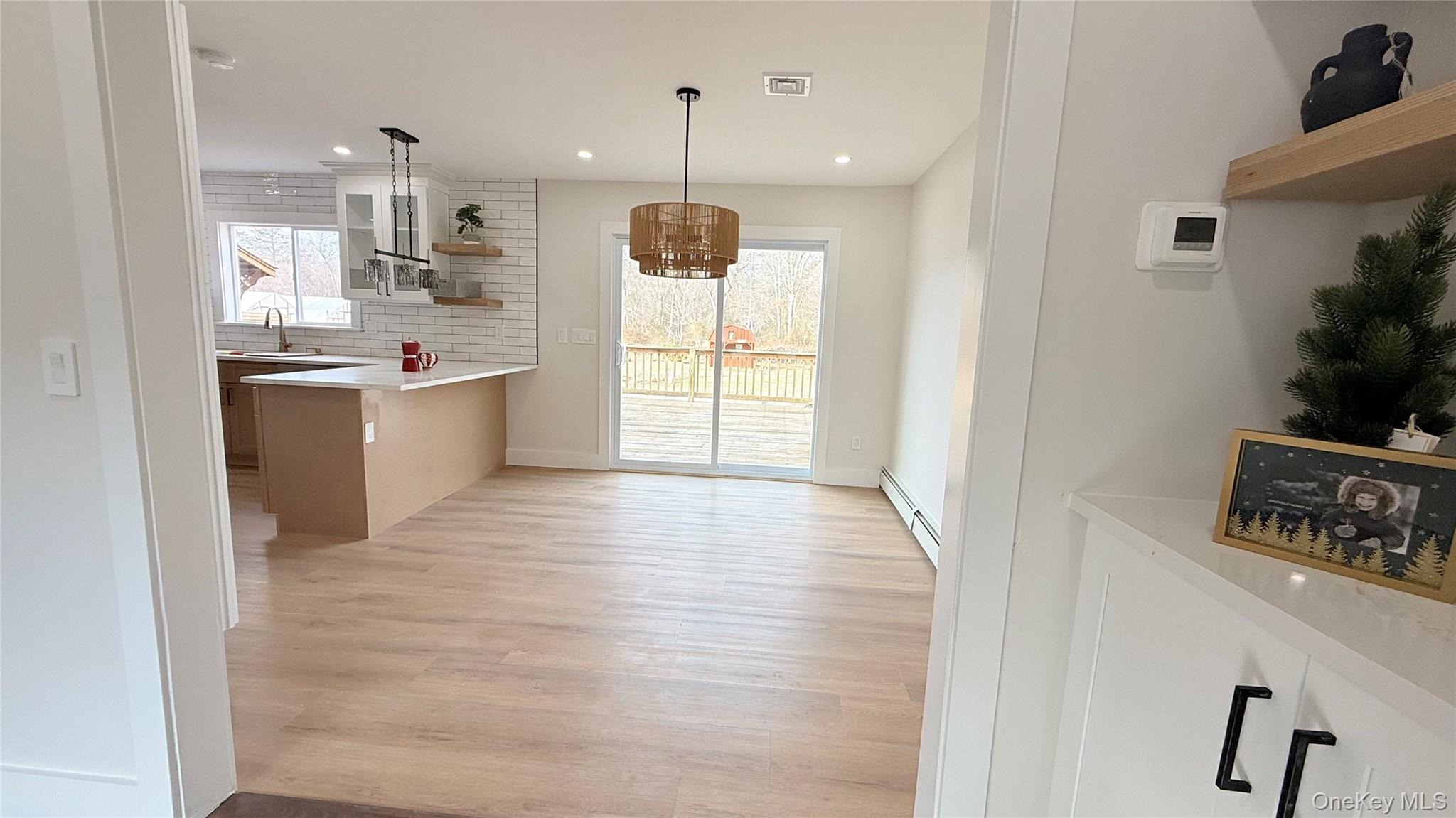 #2 photo, 94 Sally Lane, 롱 아일랜드 Brookhaven , NY 11961