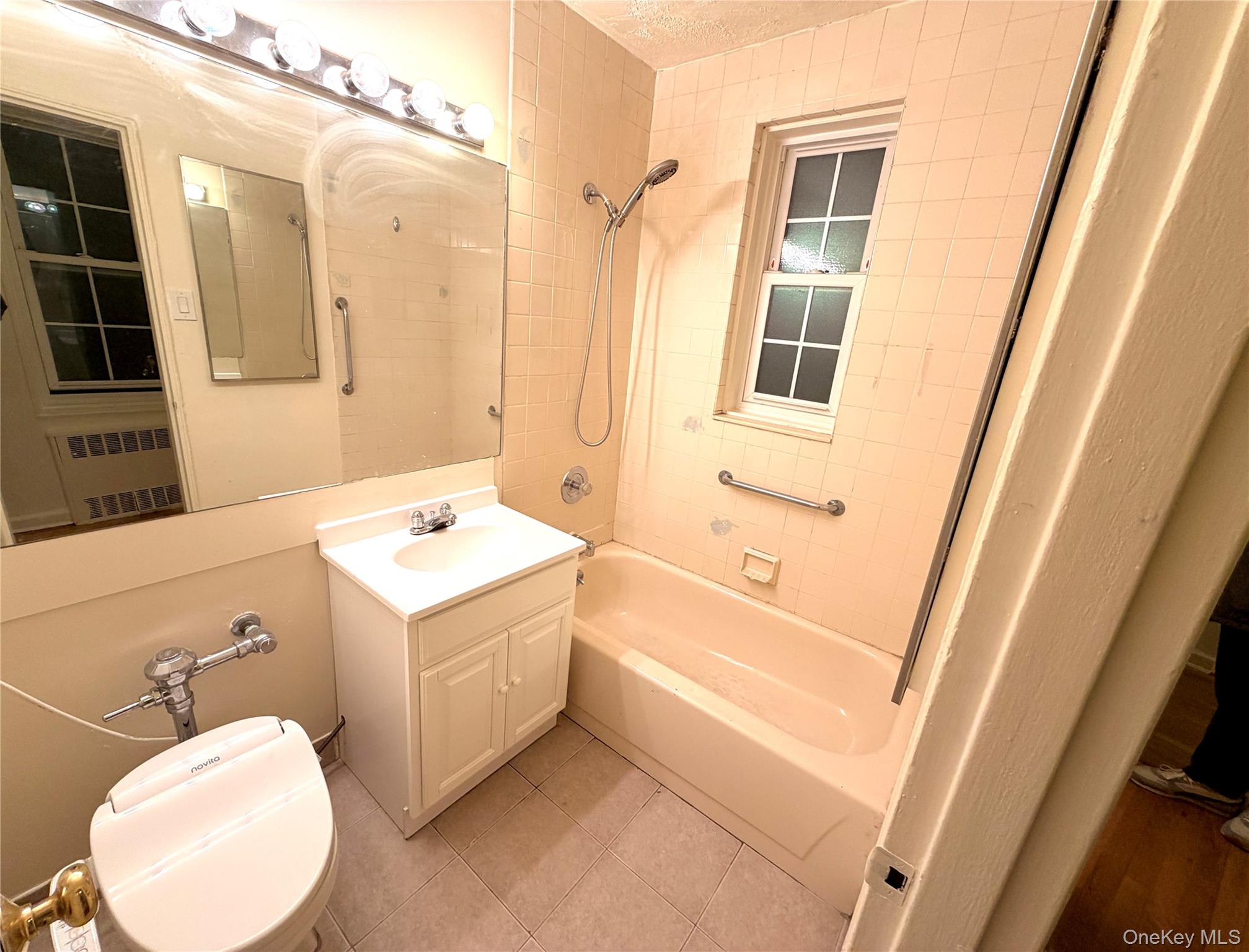 #16 photo, 140-18 Burden Crescent, 뉴욕퀸즈 Briarwood , NY 11435